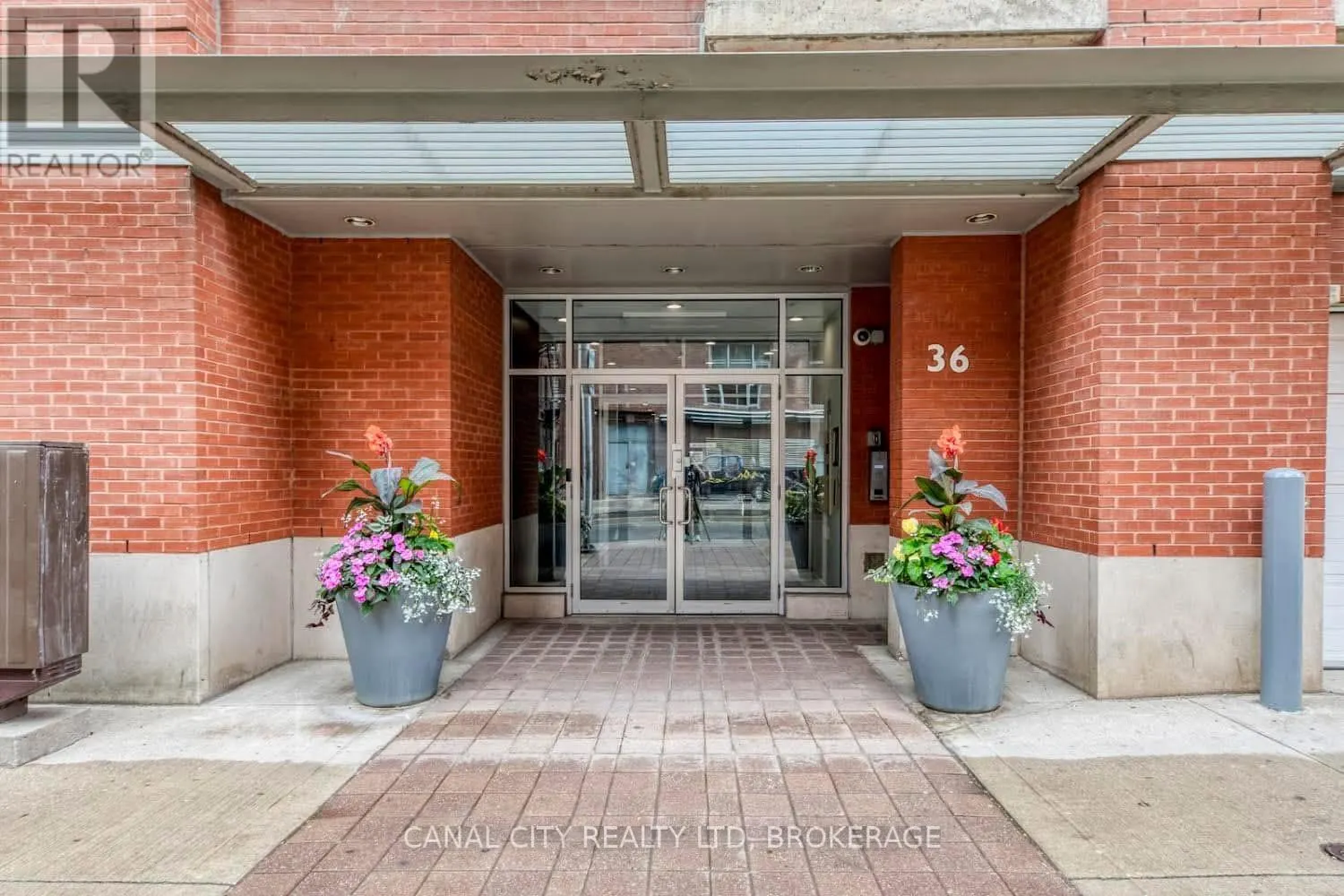 201 - 36 CHARLOTTE STREET, #201