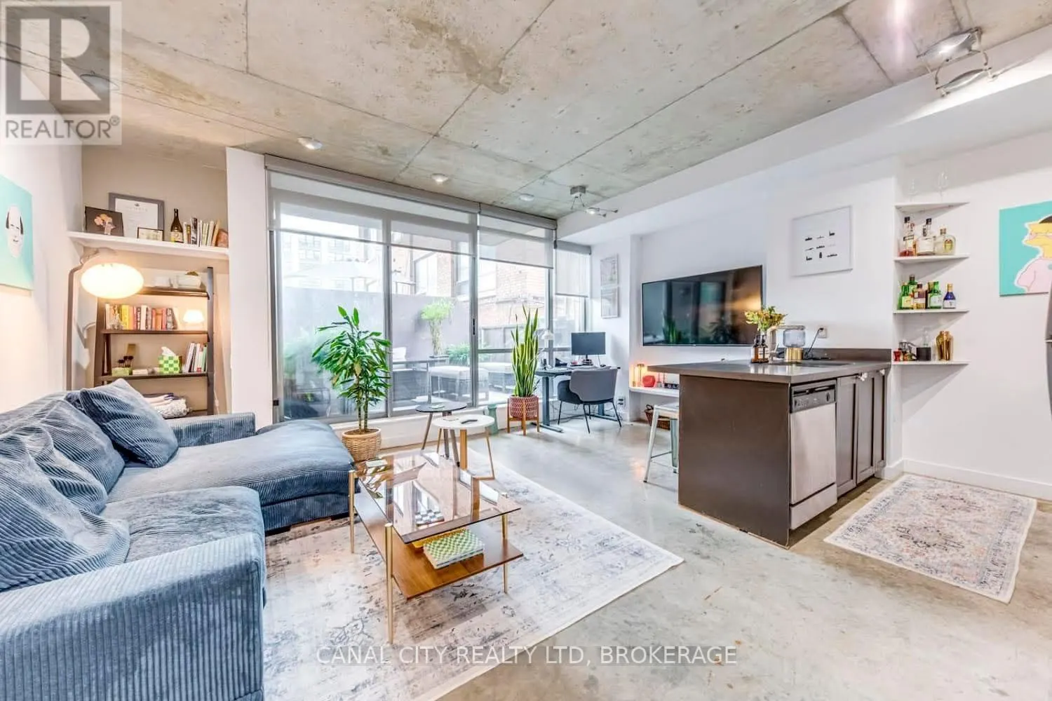 201 - 36 CHARLOTTE STREET, #201