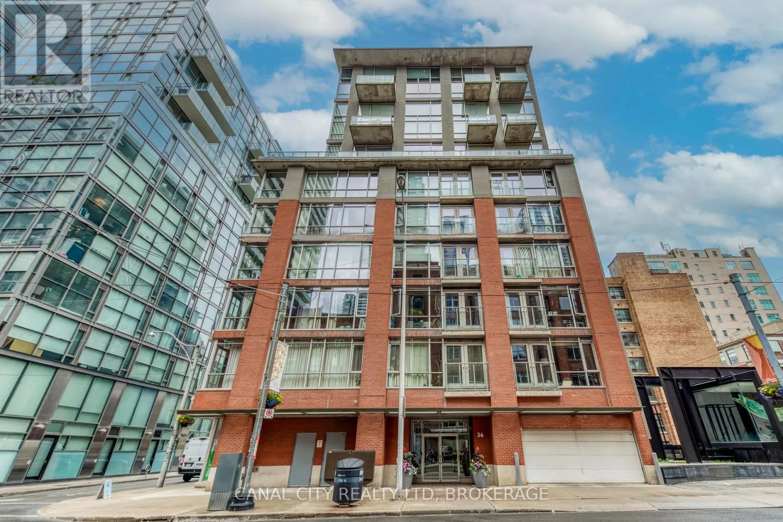 201 - 36 CHARLOTTE STREET, #201