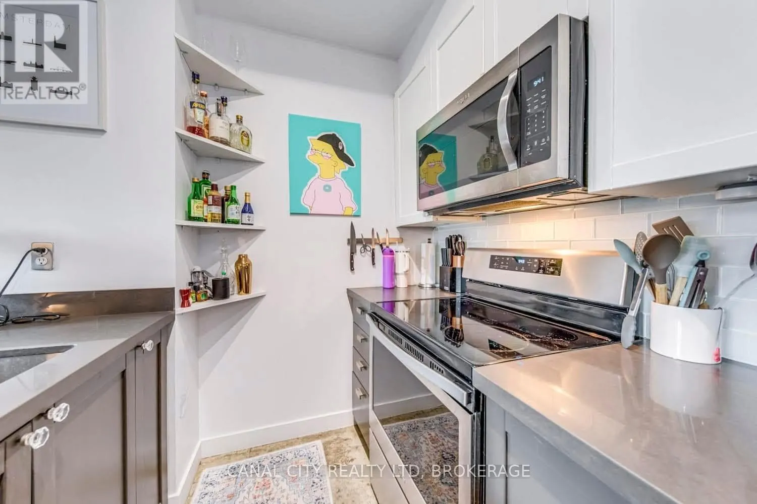 201 - 36 CHARLOTTE STREET, #201