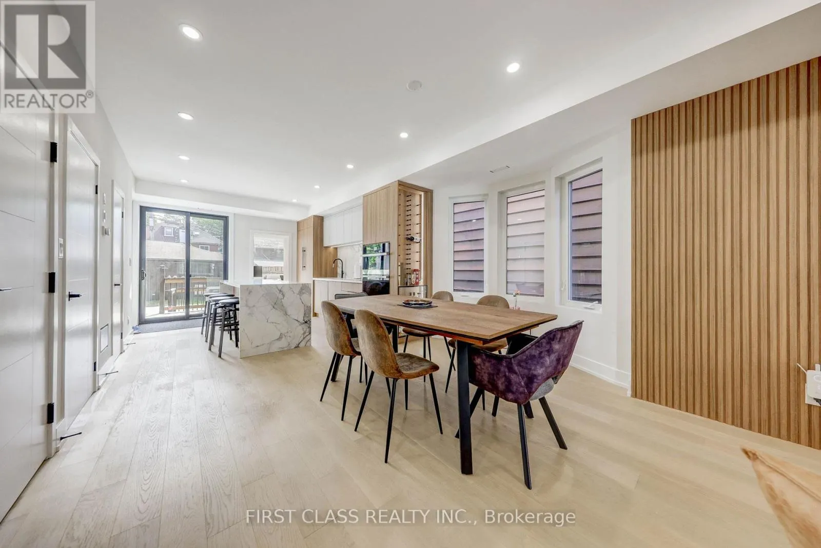431 ROXTON ROAD