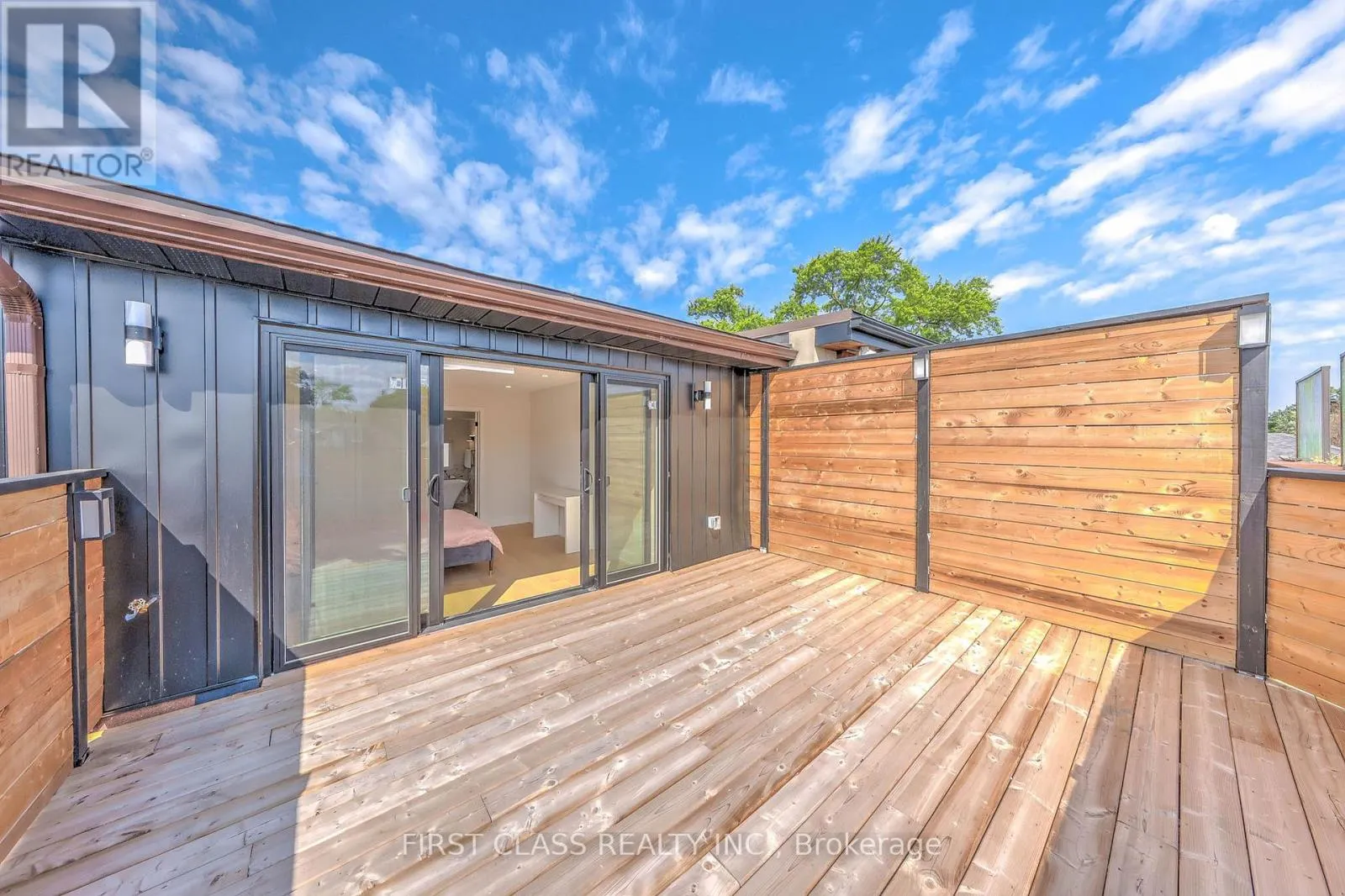 431 ROXTON ROAD