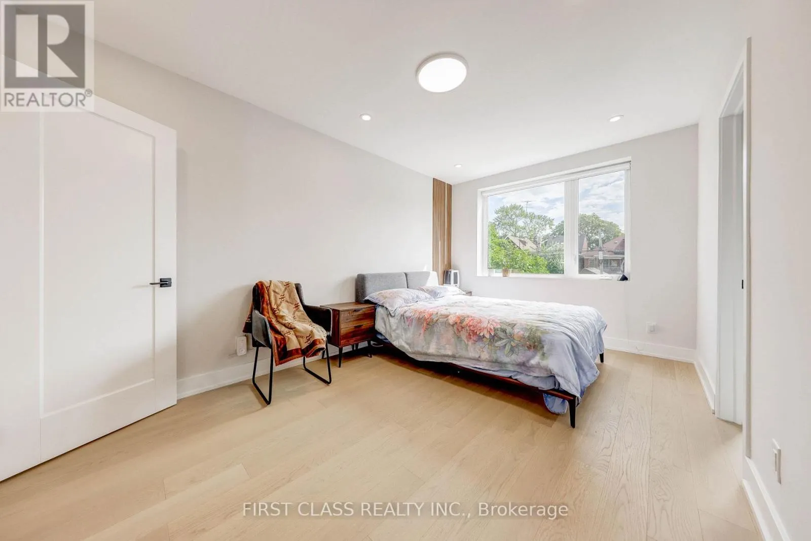 431 ROXTON ROAD