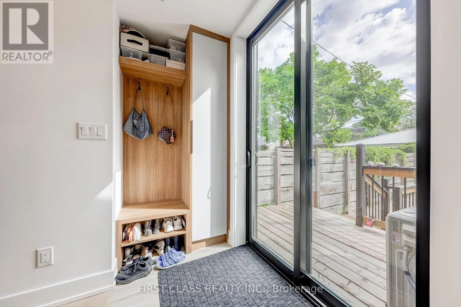 431 ROXTON ROAD