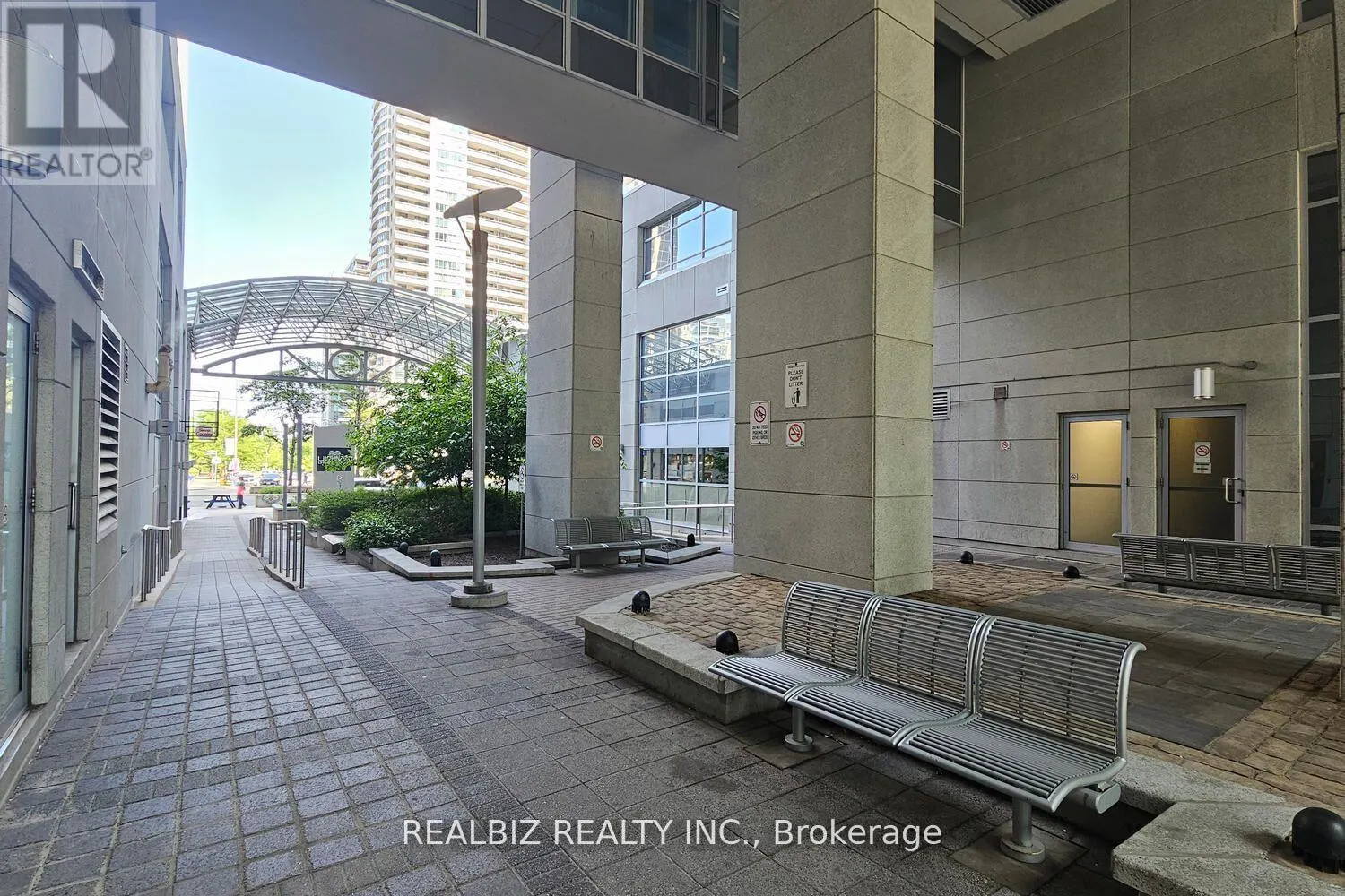 2116 - 4968 YONGE STREET
