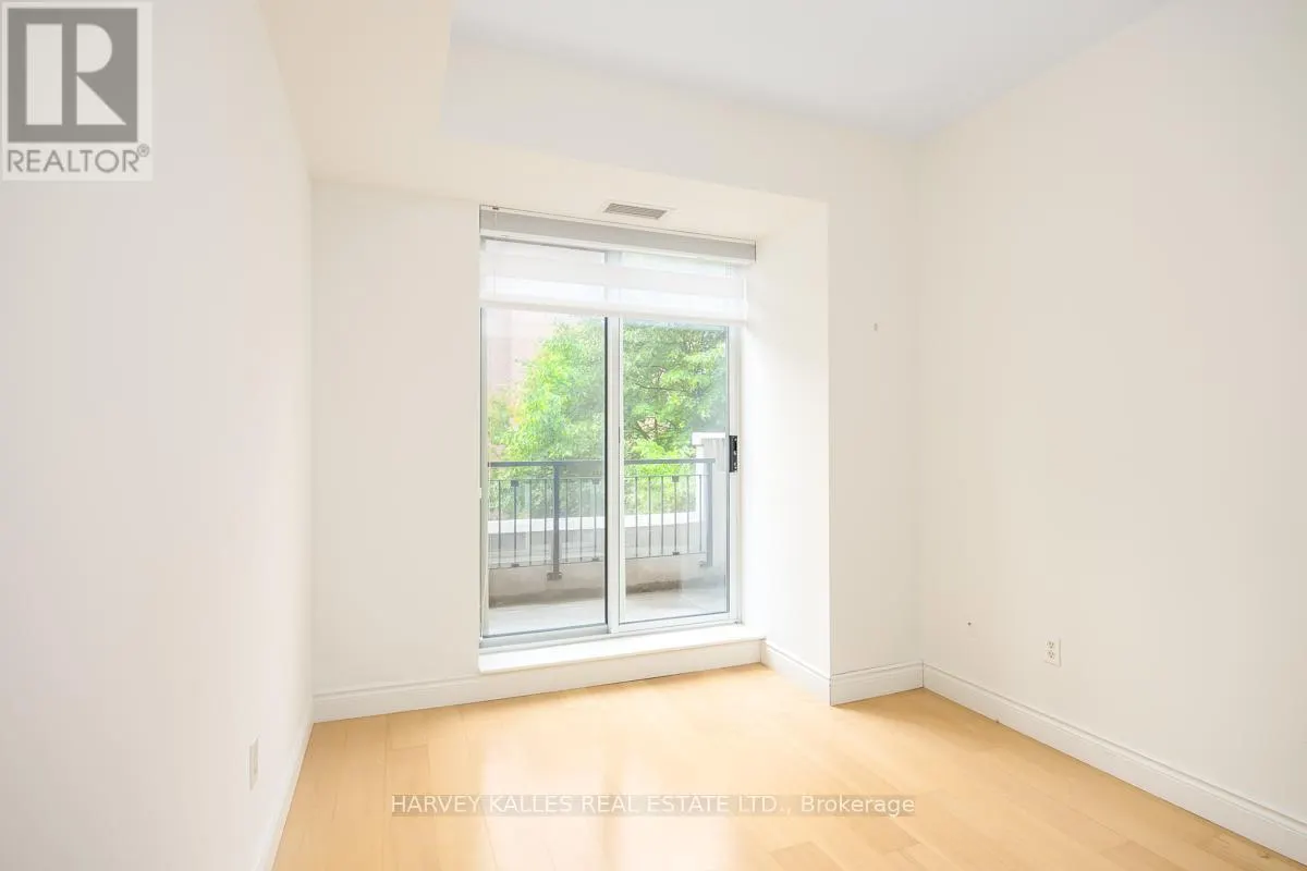302 - 77 MCMURRICH STREET
