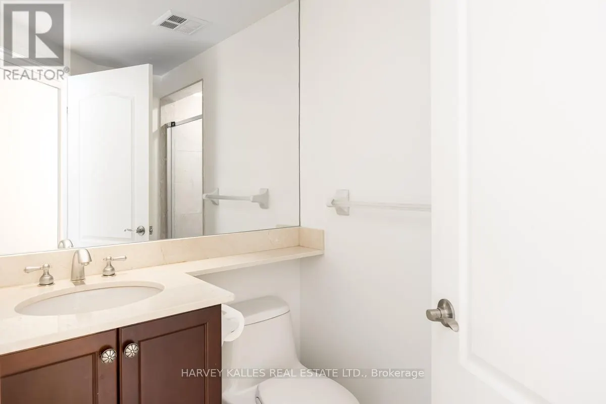 302 - 77 MCMURRICH STREET