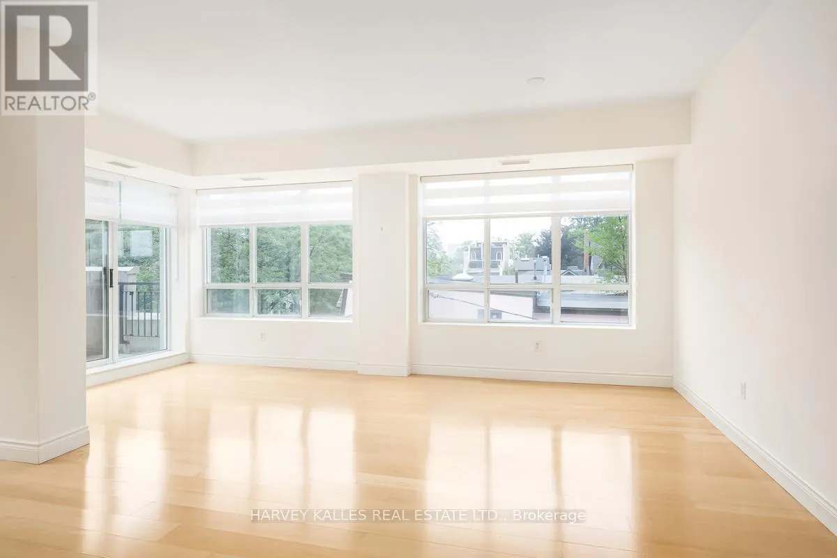 302 - 77 MCMURRICH STREET