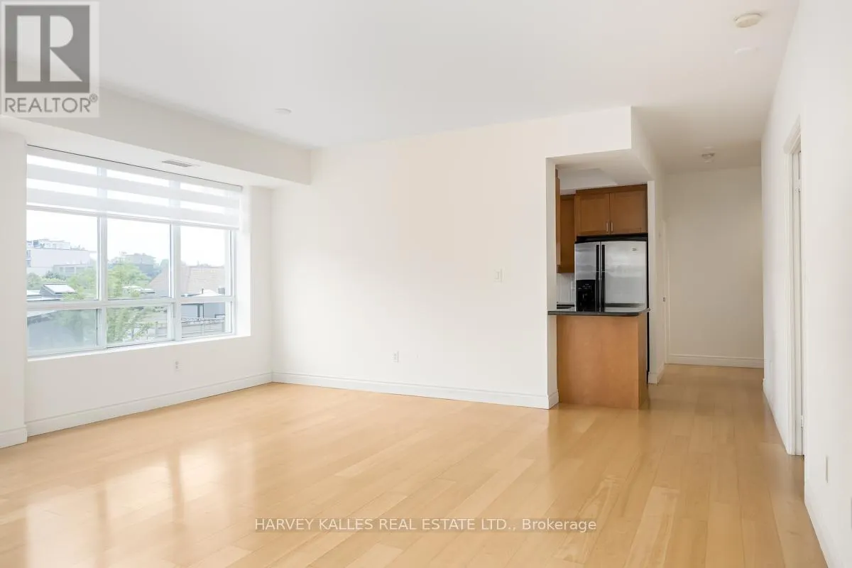 302 - 77 MCMURRICH STREET