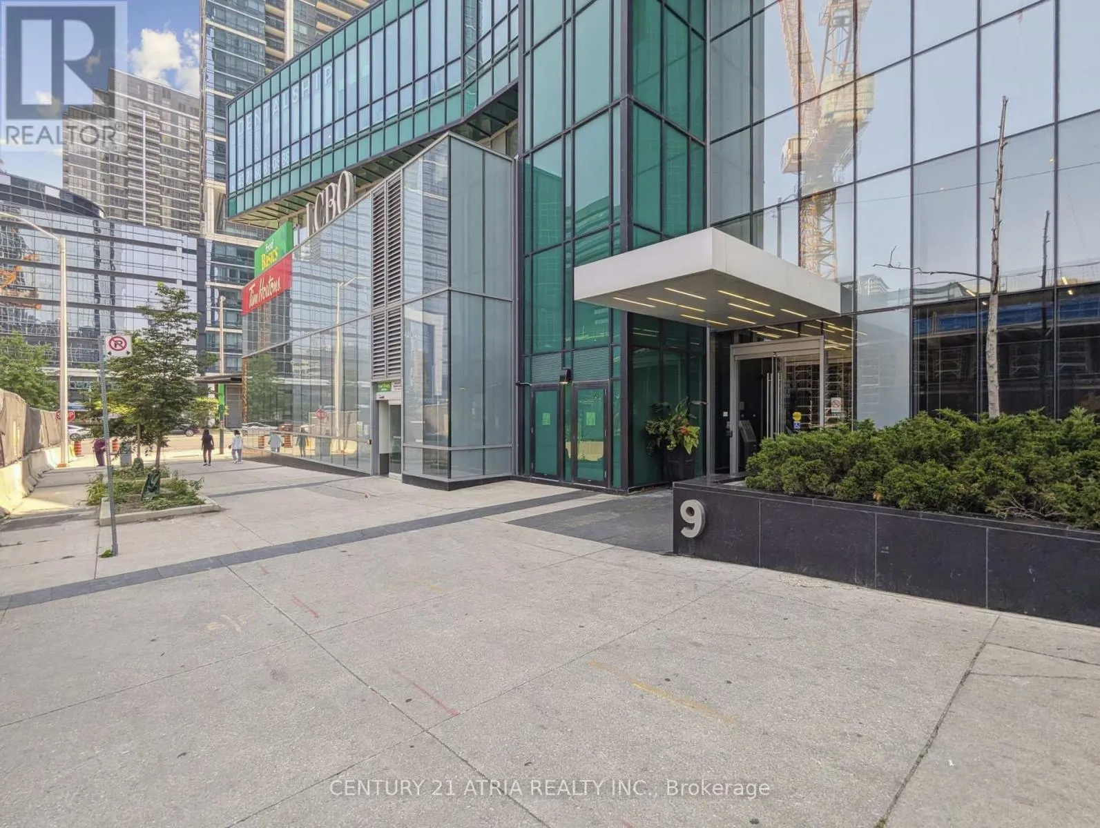 609 - 9 BOGERT AVENUE