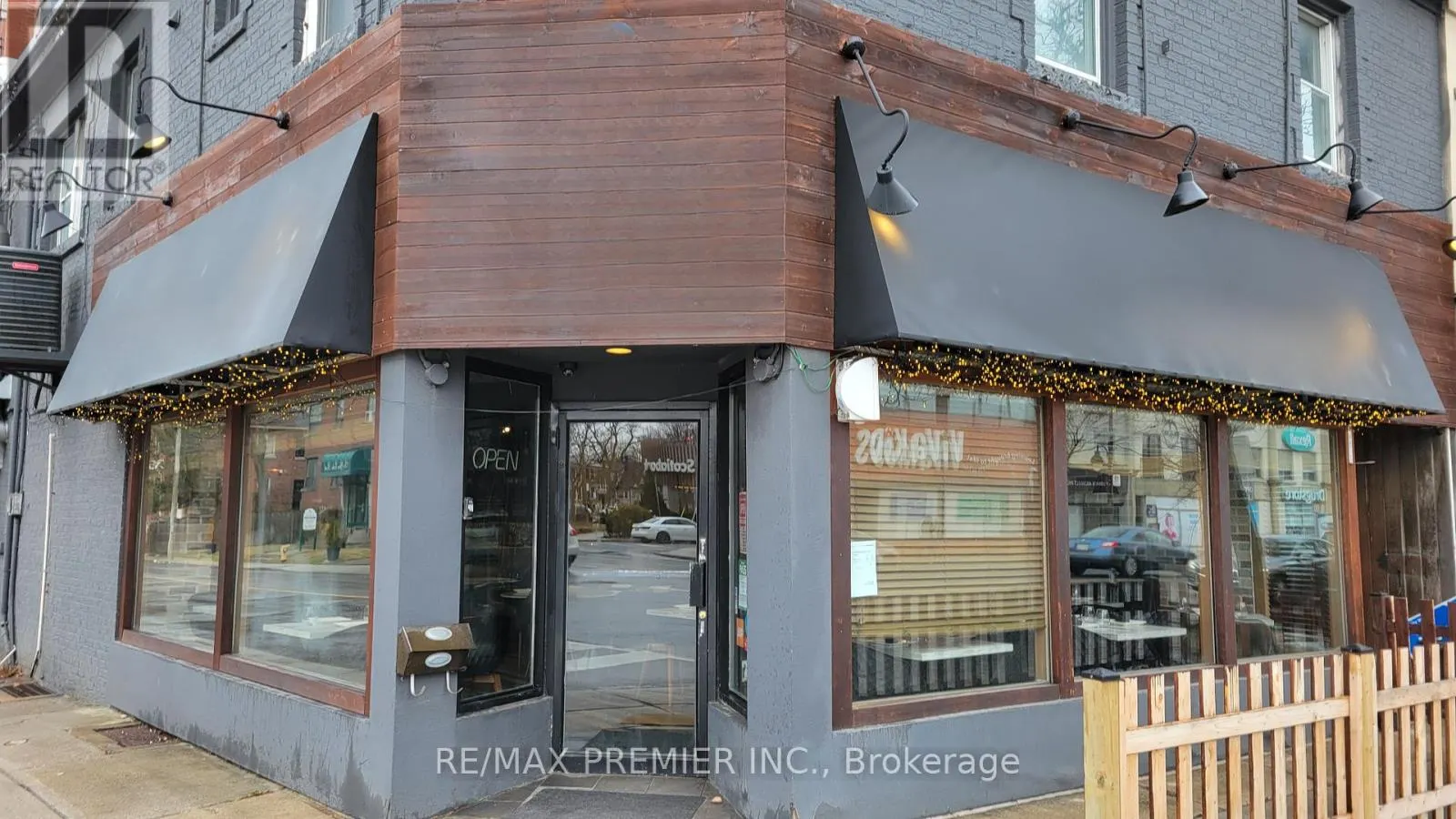3443 YONGE STREET