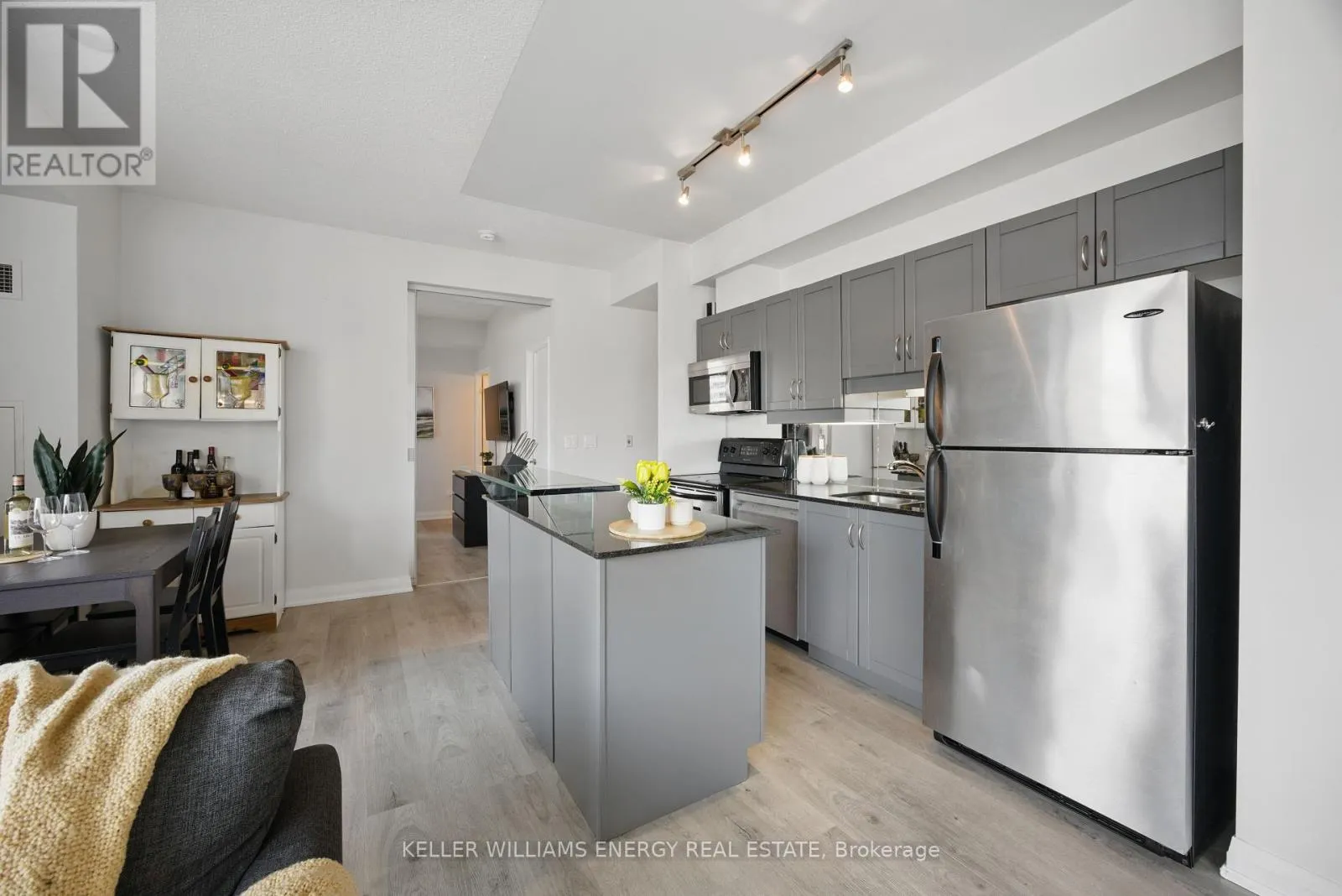 1307 - 220 VICTORIA STREET, #1307