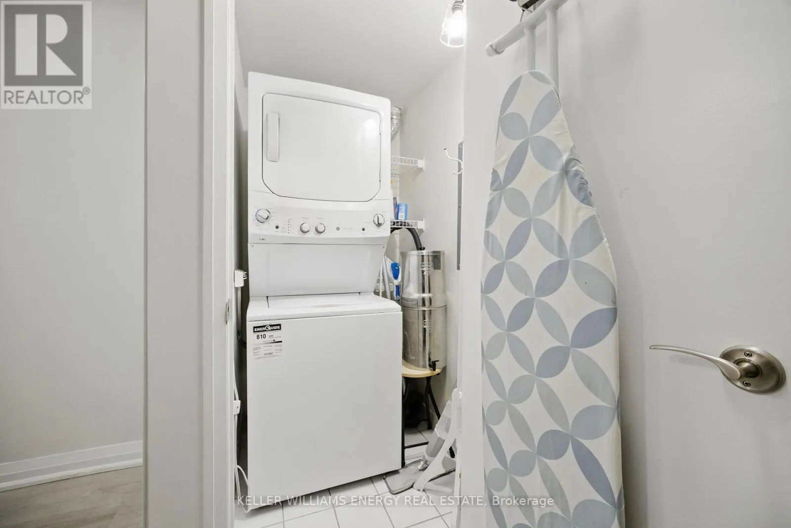 1307 - 220 VICTORIA STREET, #1307