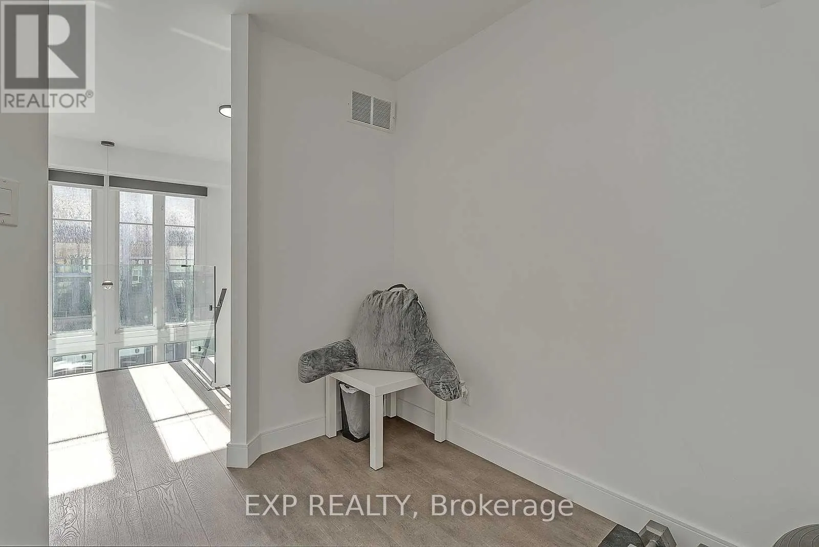 1111 - 50 EAST LIBERTY STREET