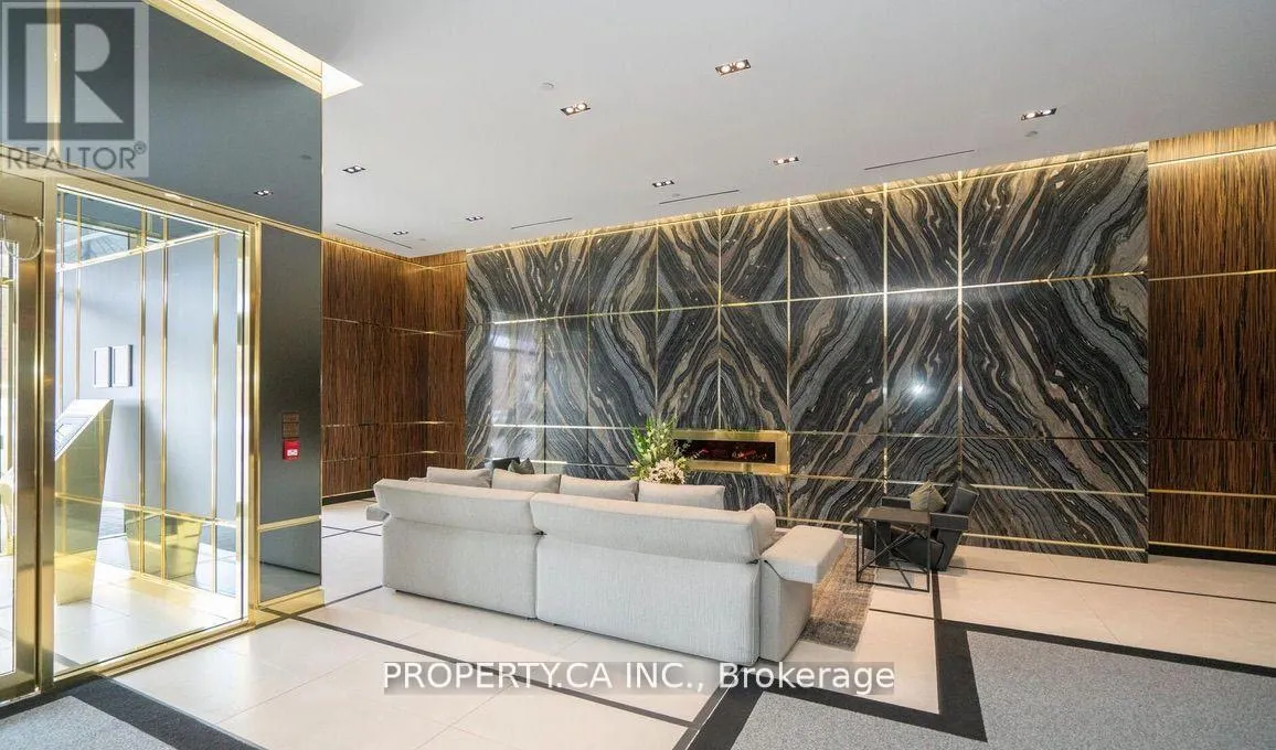 1010 - 3018 YONGE STREET