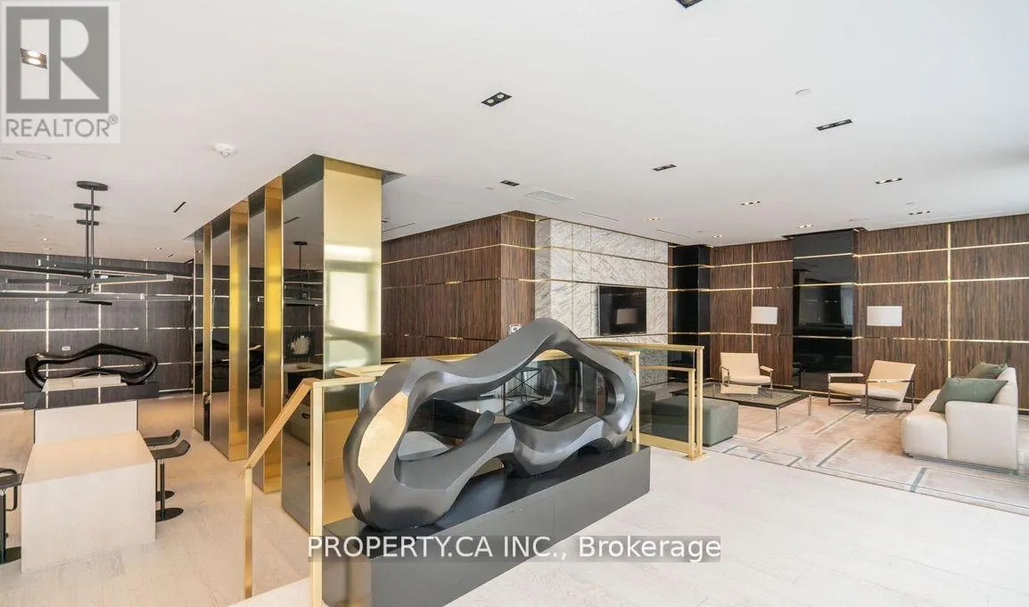 1010 - 3018 YONGE STREET