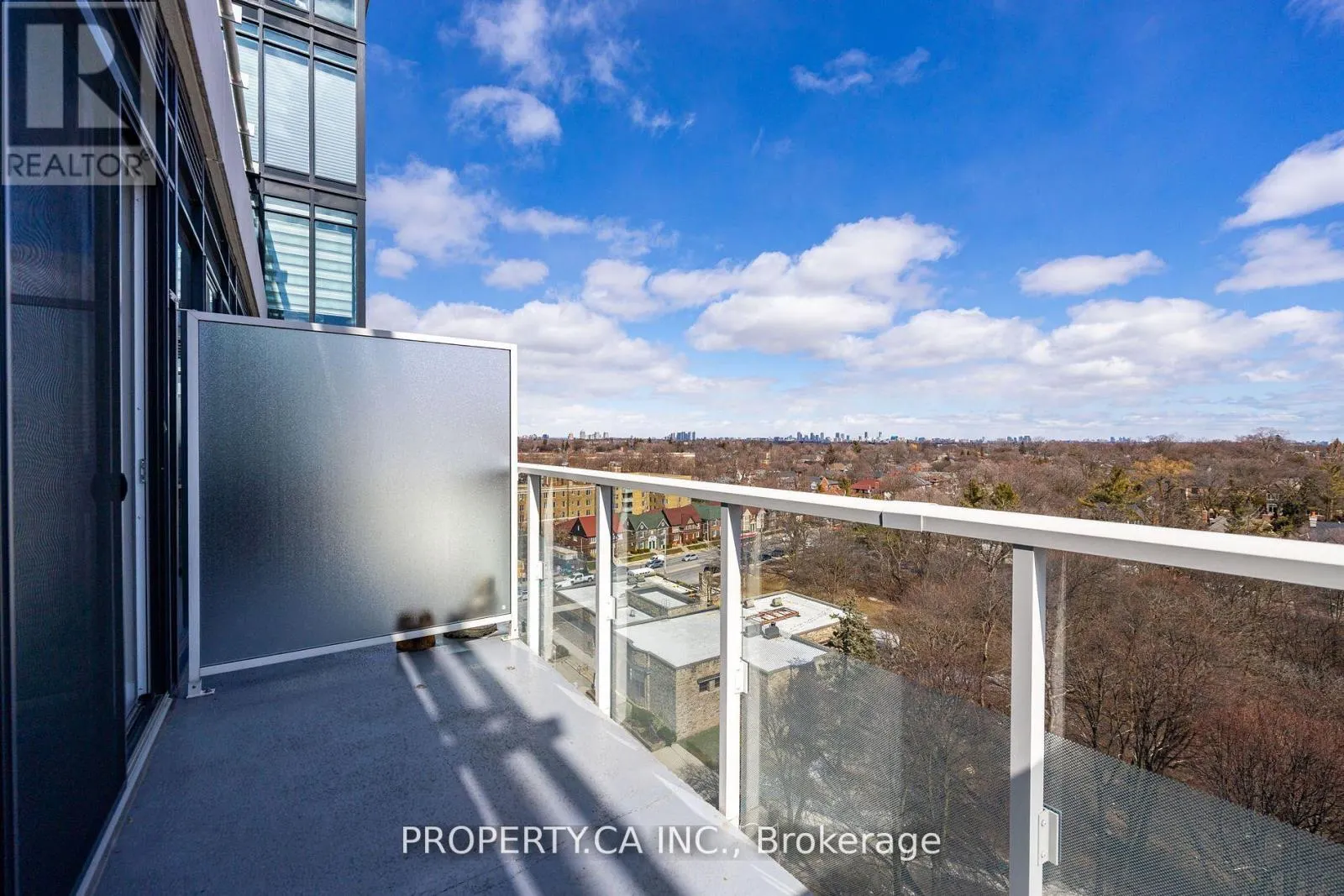 1010 - 3018 YONGE STREET