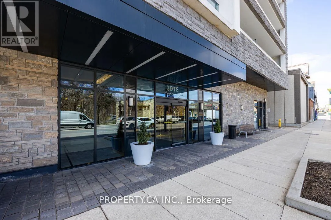 1010 - 3018 YONGE STREET