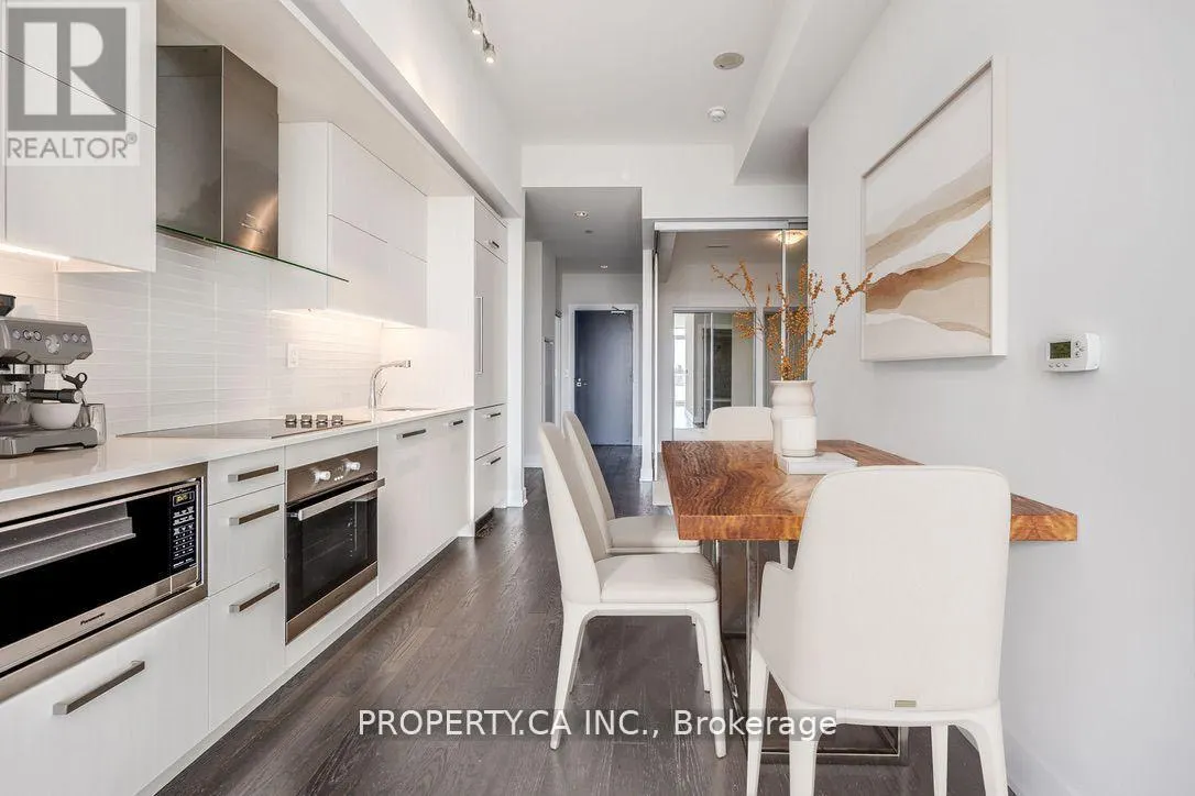 1010 - 3018 YONGE STREET