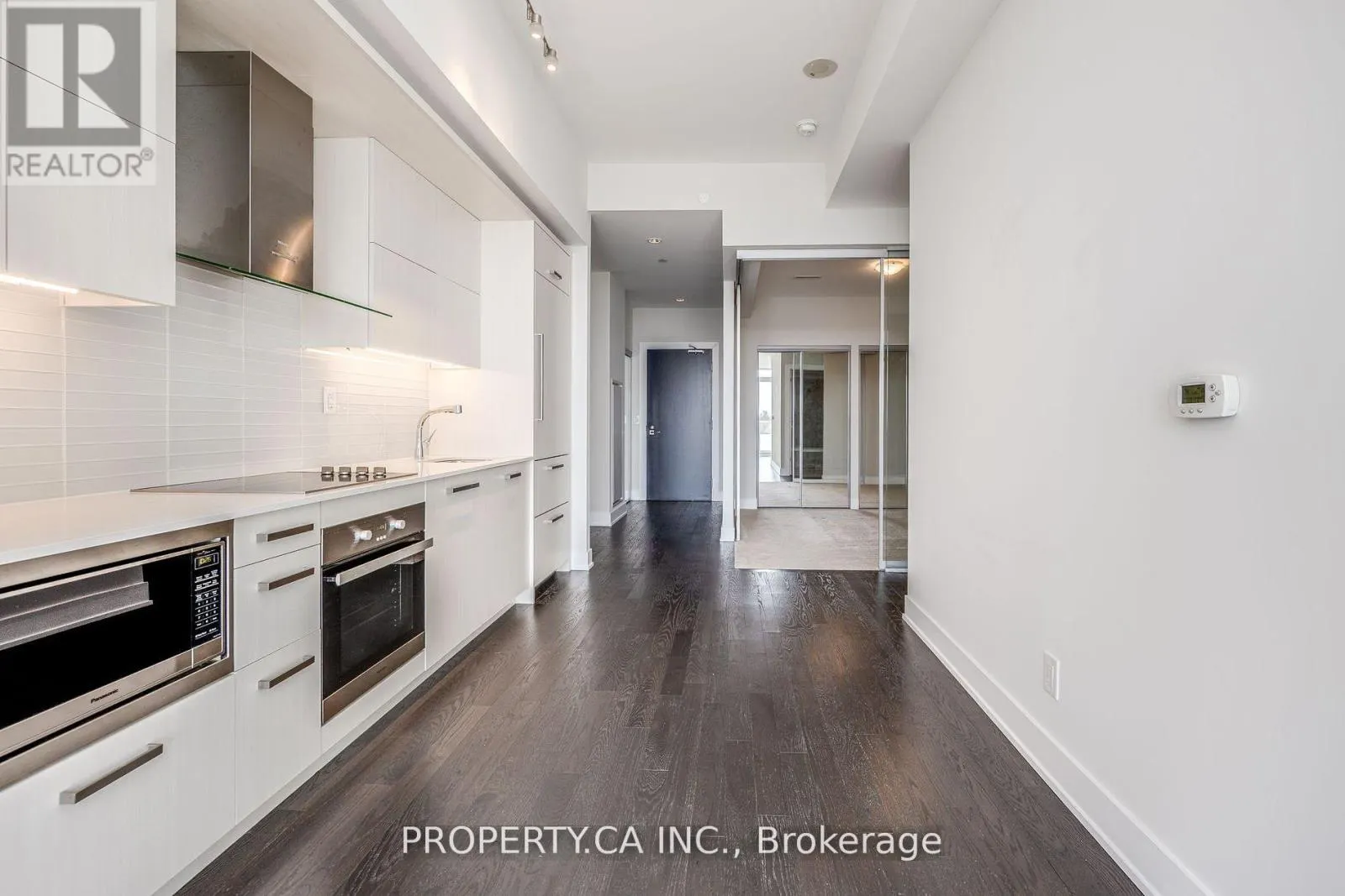 1010 - 3018 YONGE STREET