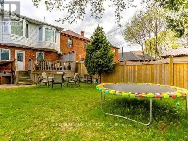 110 LAWRENCE AVENUE W