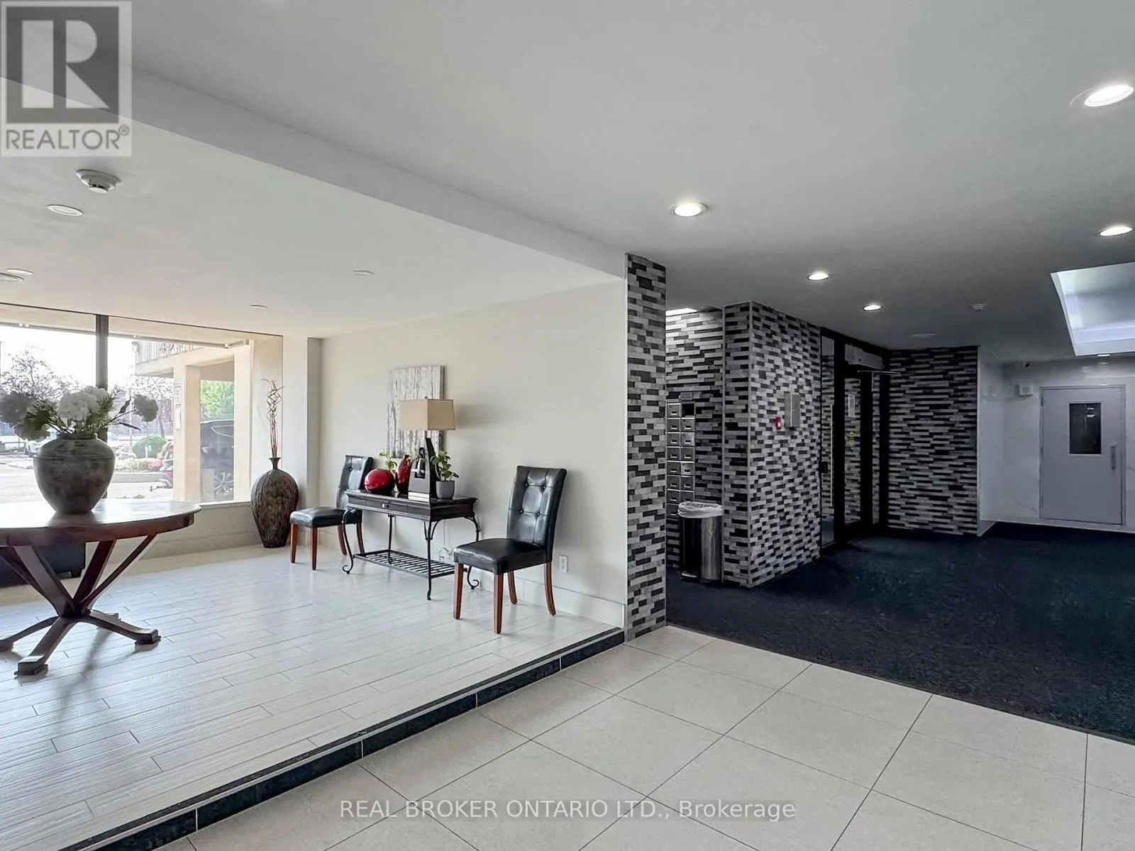 906 - 1338 YORK MILLS ROAD