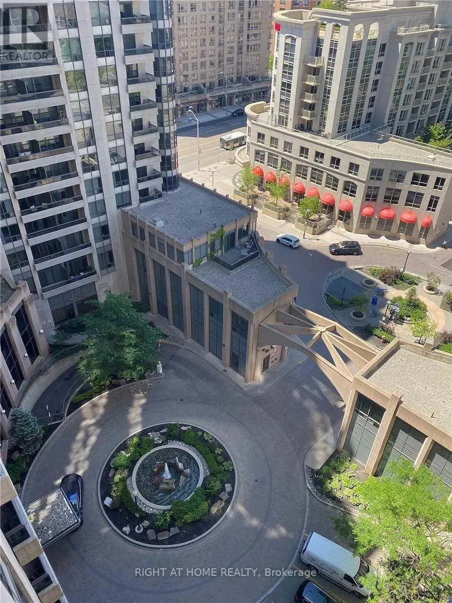 715 - 15 NORTHTOWN WAY
