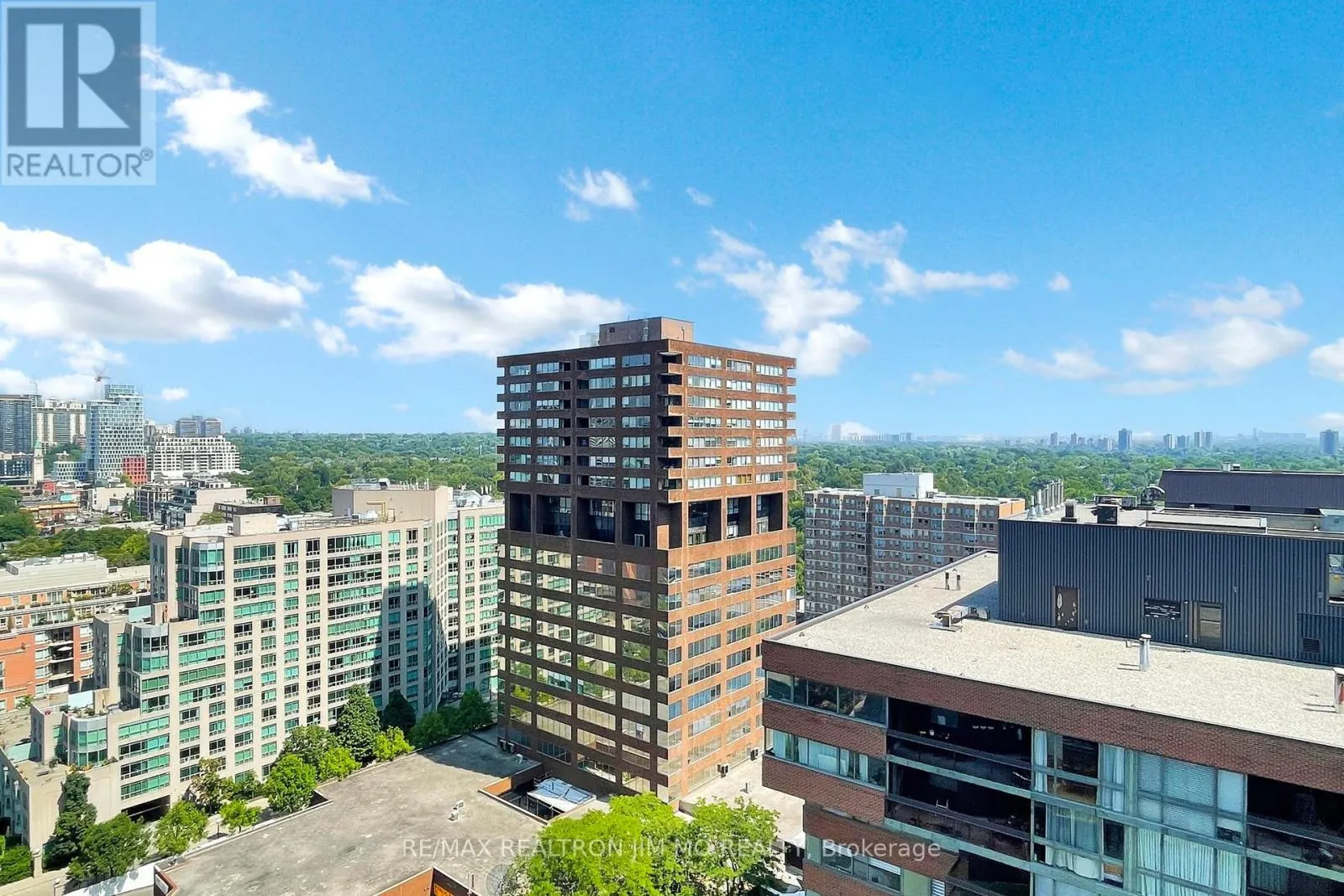 1706 - 32 DAVENPORT ROAD