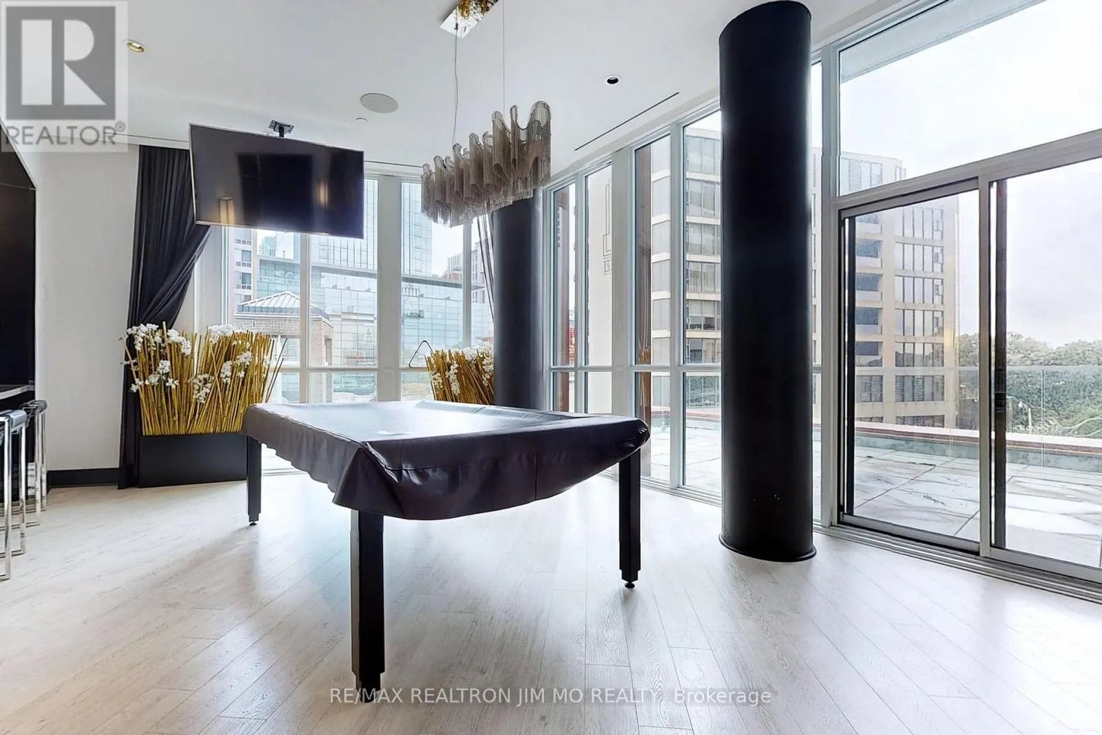 1706 - 32 DAVENPORT ROAD