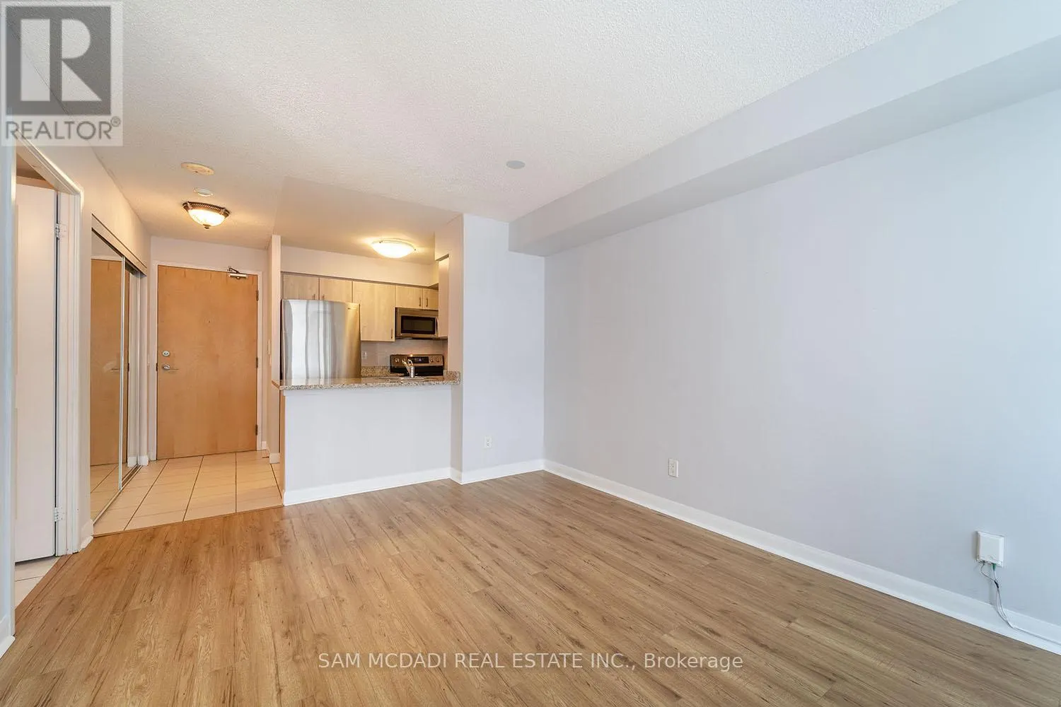2512 - 4968 YONGE STREET