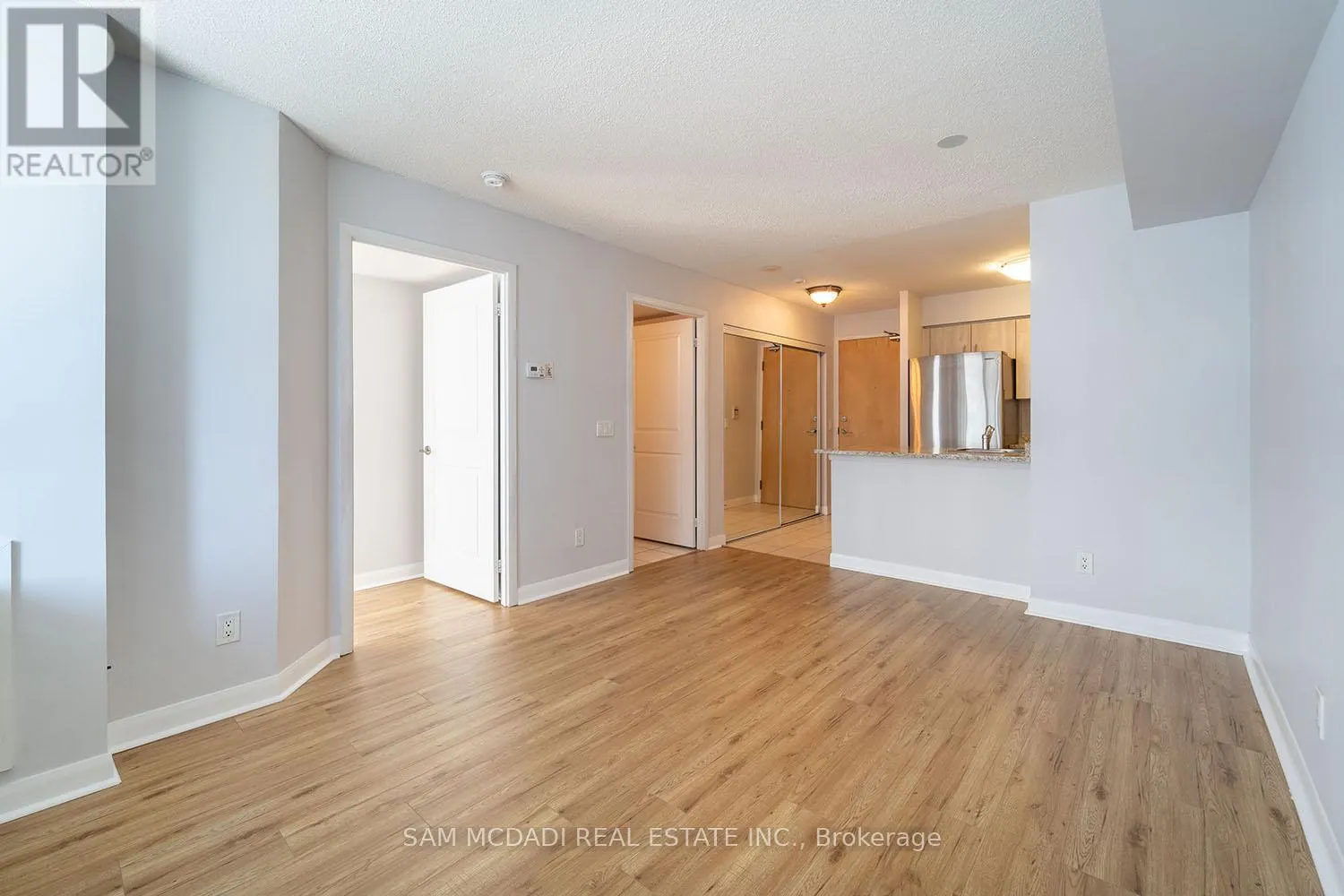 2512 - 4968 YONGE STREET