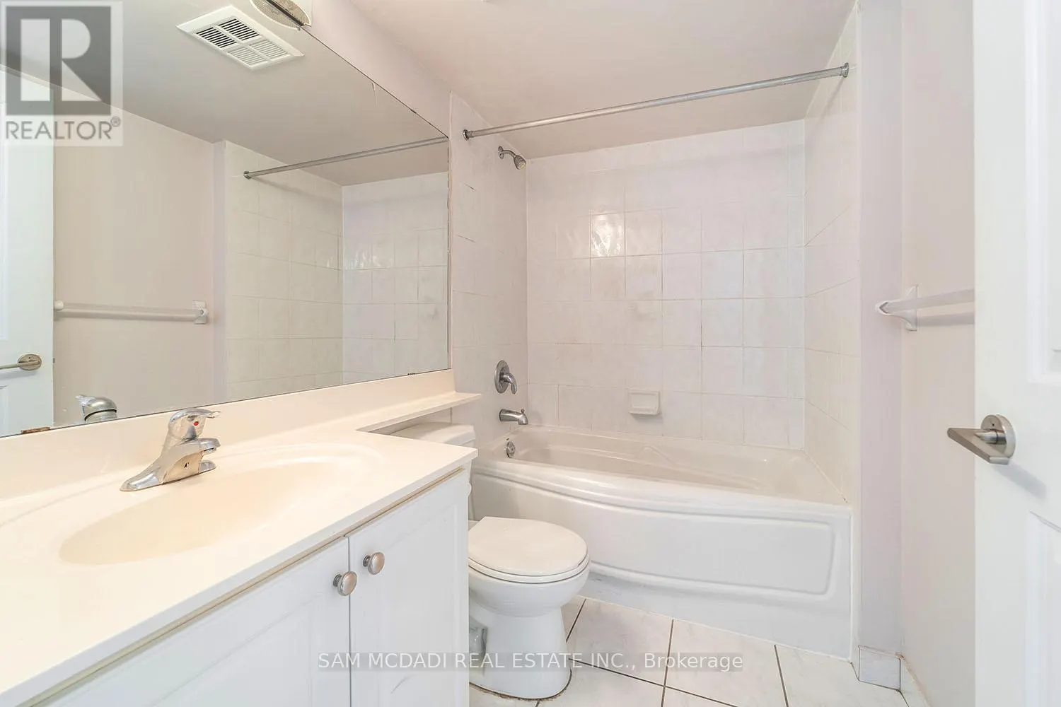 2512 - 4968 YONGE STREET