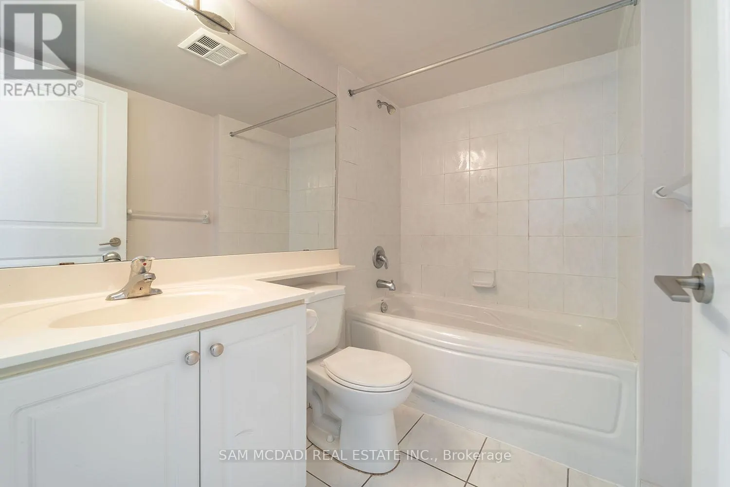 2512 - 4968 YONGE STREET
