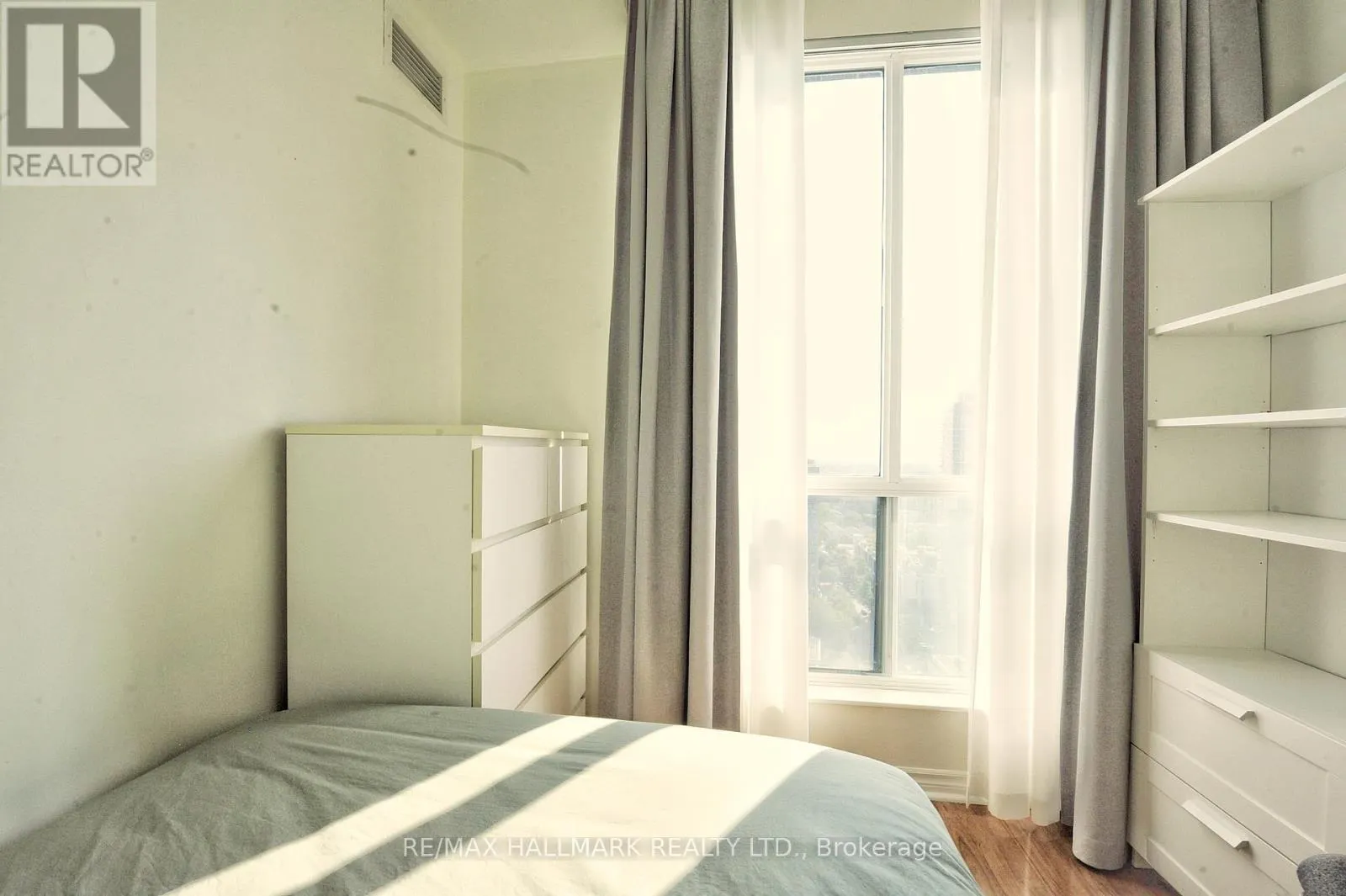 UPH02 - 7 LORRAINE DRIVE