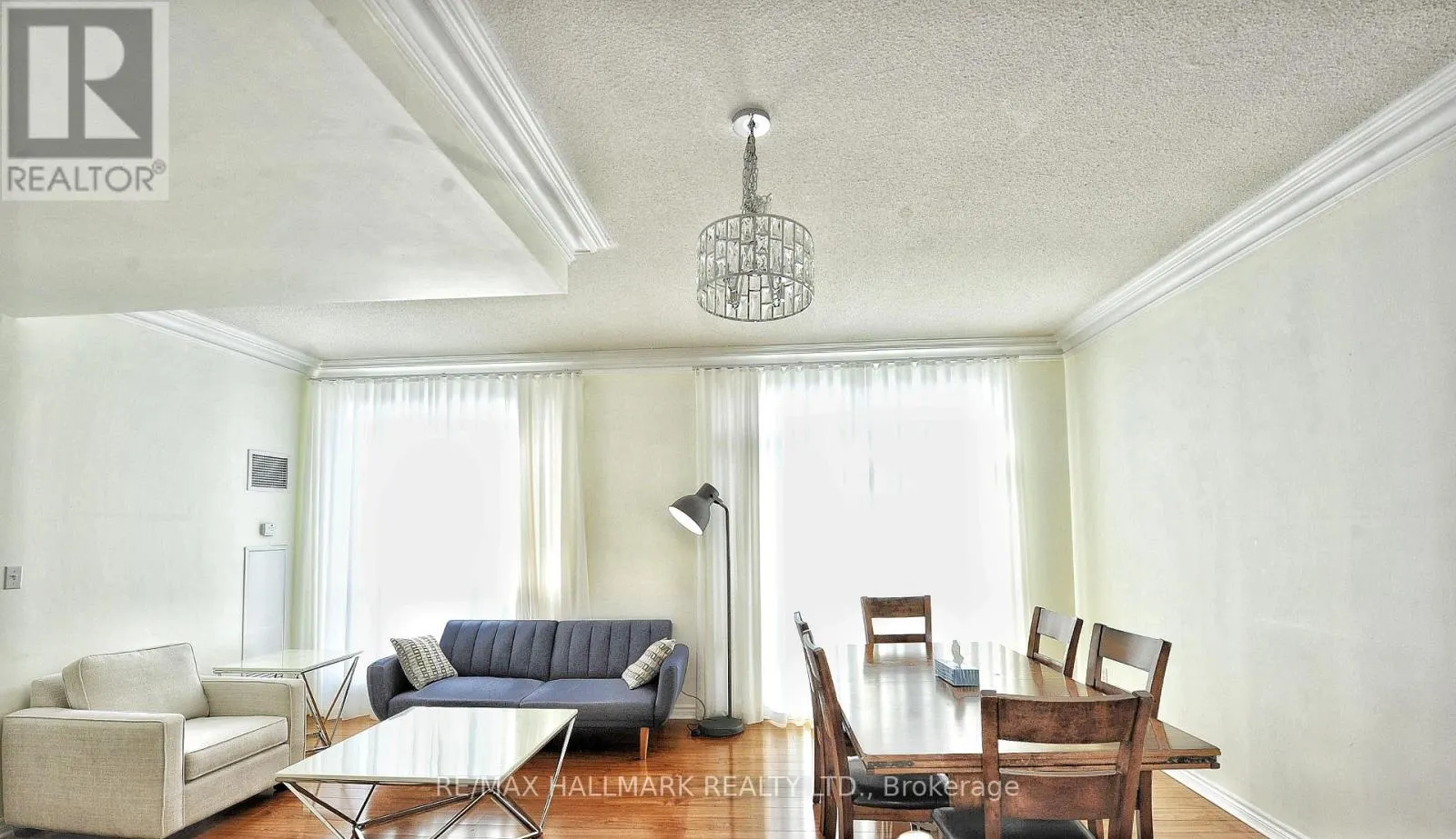 UPH02 - 7 LORRAINE DRIVE