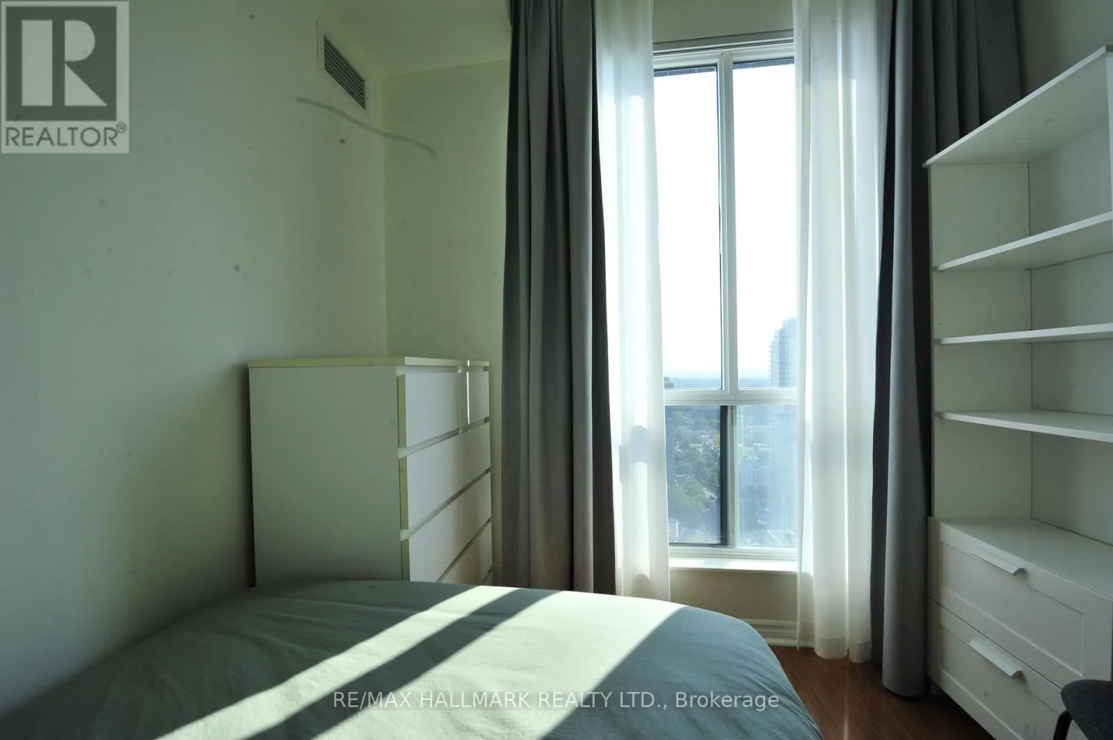 UPH02 - 7 LORRAINE DRIVE