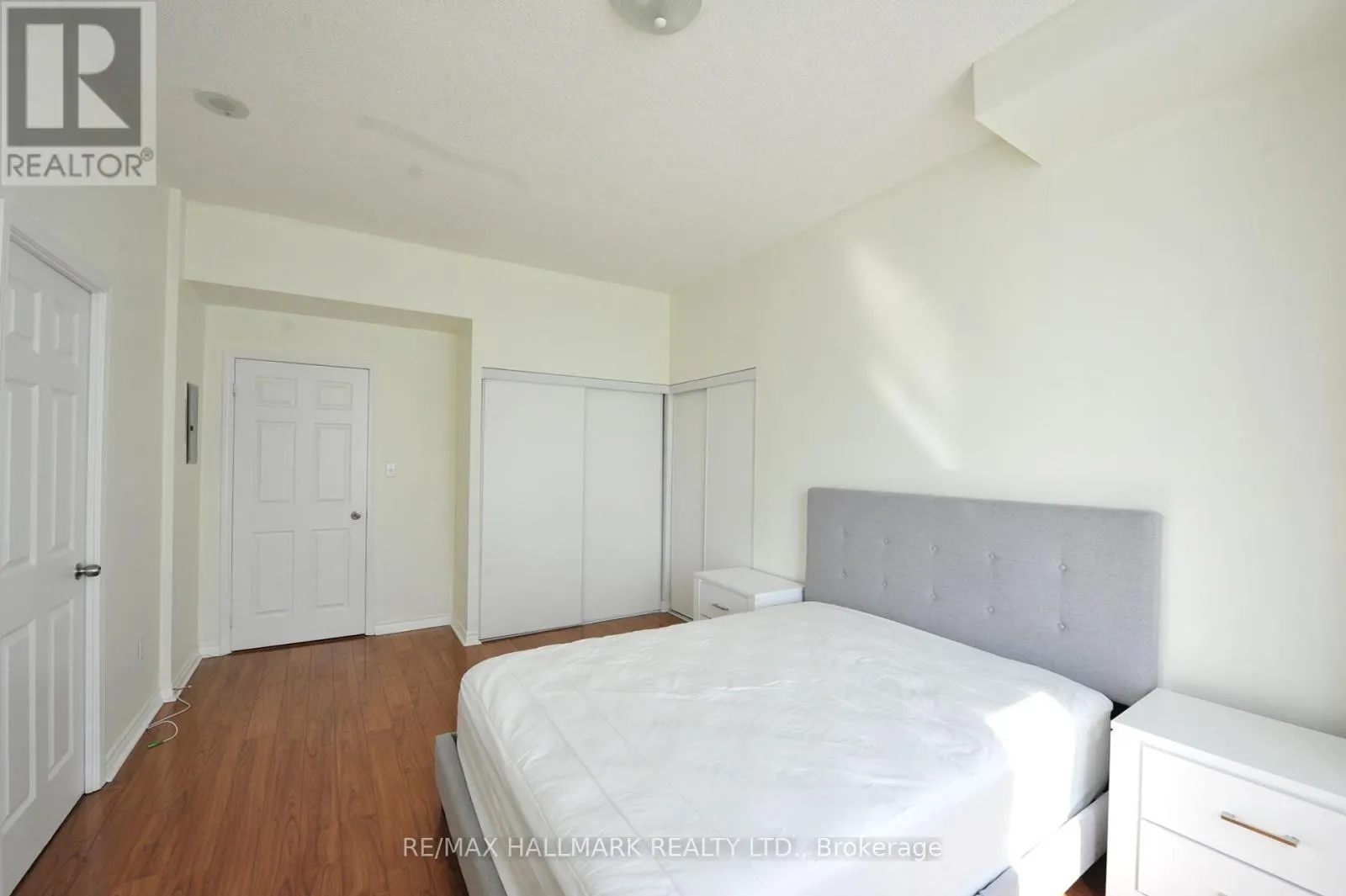 UPH02 - 7 LORRAINE DRIVE