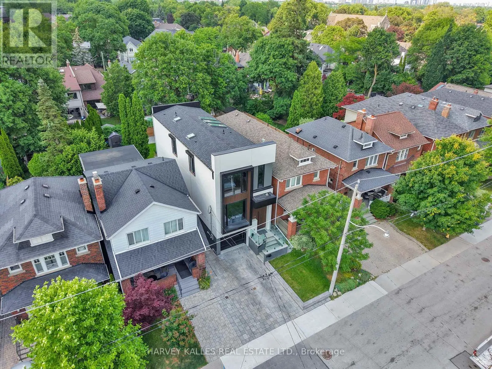 116 DELORAINE AVENUE