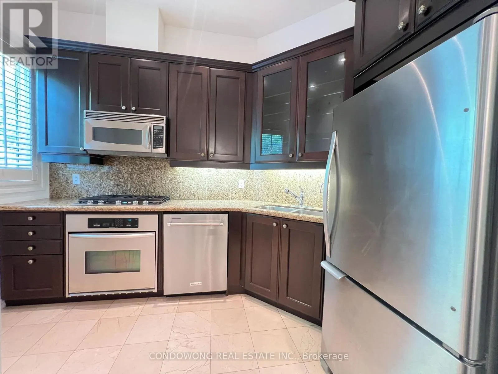 612 - 53 YORK MILLS ROAD
