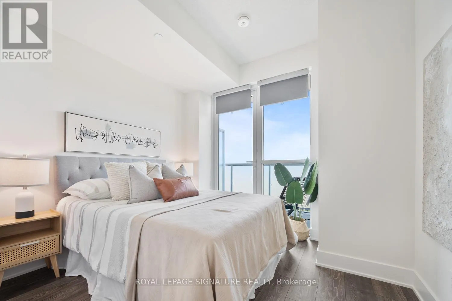 1611 - 188 FAIRVIEW MALL DRIVE E