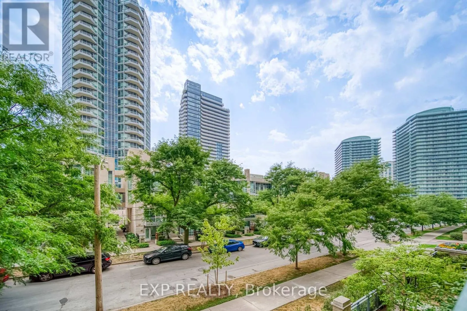 205 - 28 OLIVE AVENUE