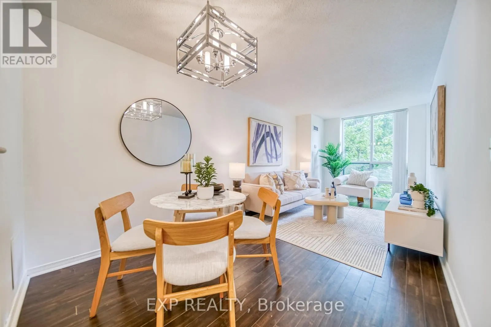 205 - 28 OLIVE AVENUE