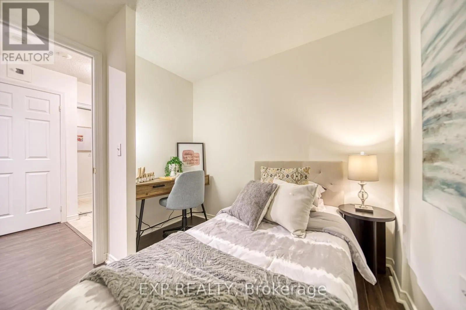 205 - 28 OLIVE AVENUE