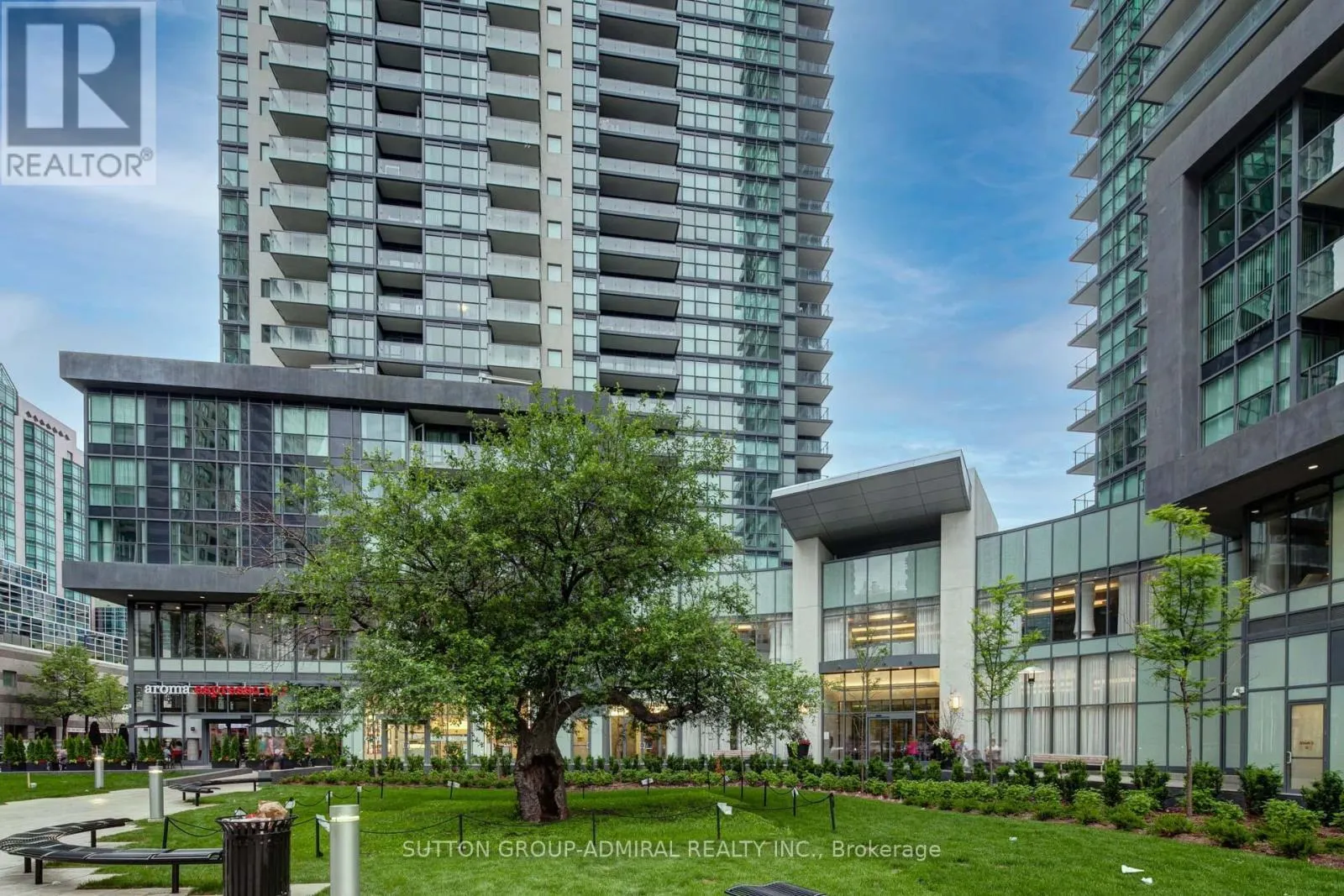 3302 - 5168 YONGE STREET