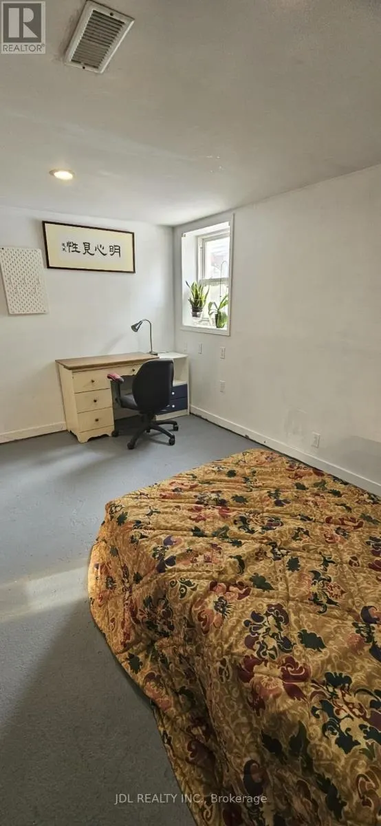 MASTER BEDROOM - 186 WILFRED AVE AVENUE