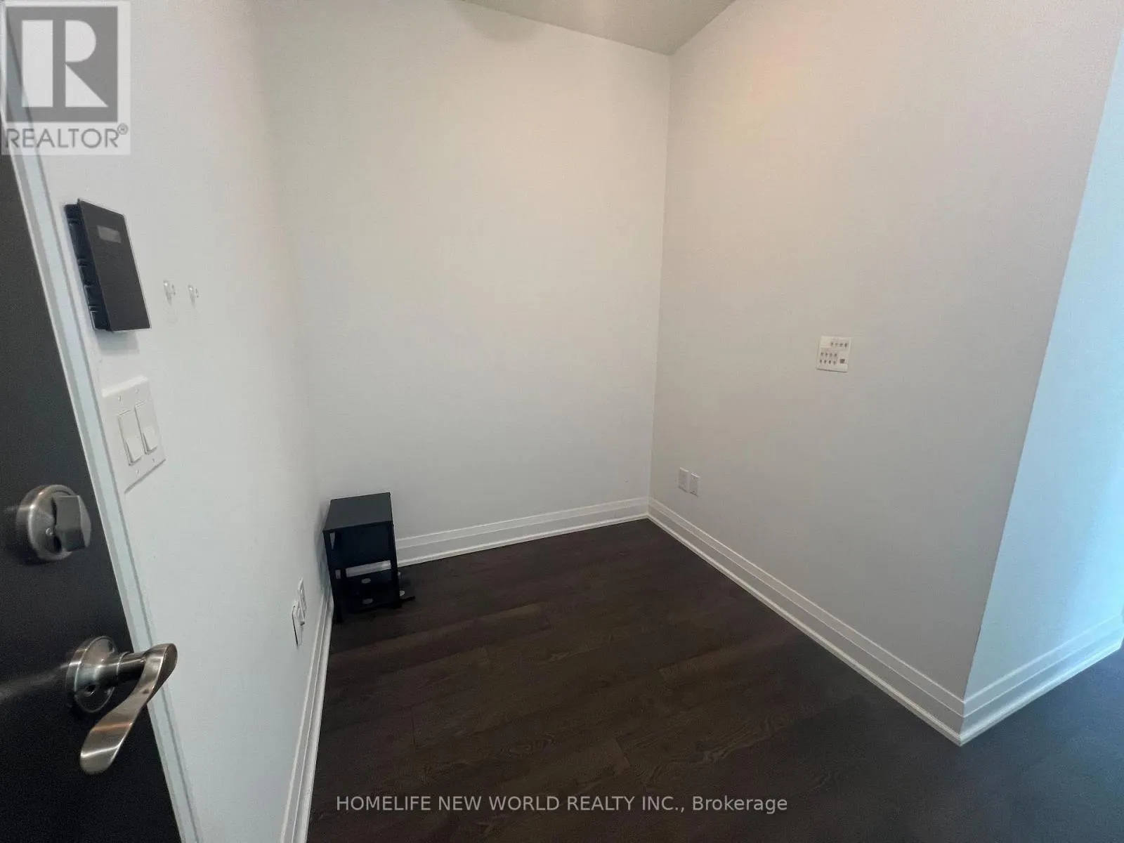 3007 - 9 BOGERT AVENUE