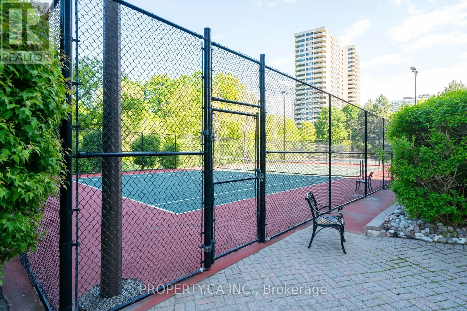708 - 7 CONCORDE PLACE