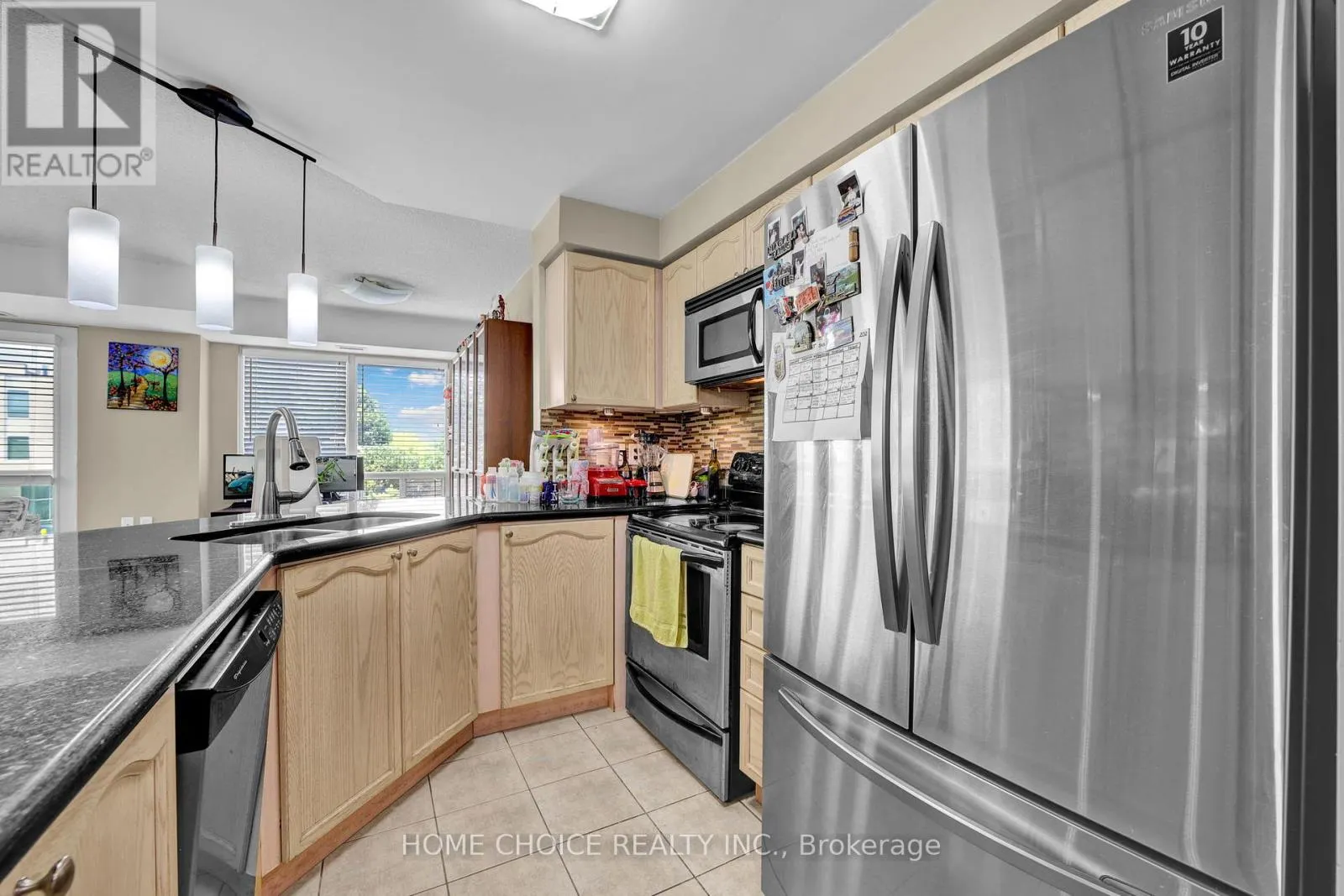 206 - 935 SHEPPARD AVENUE W
