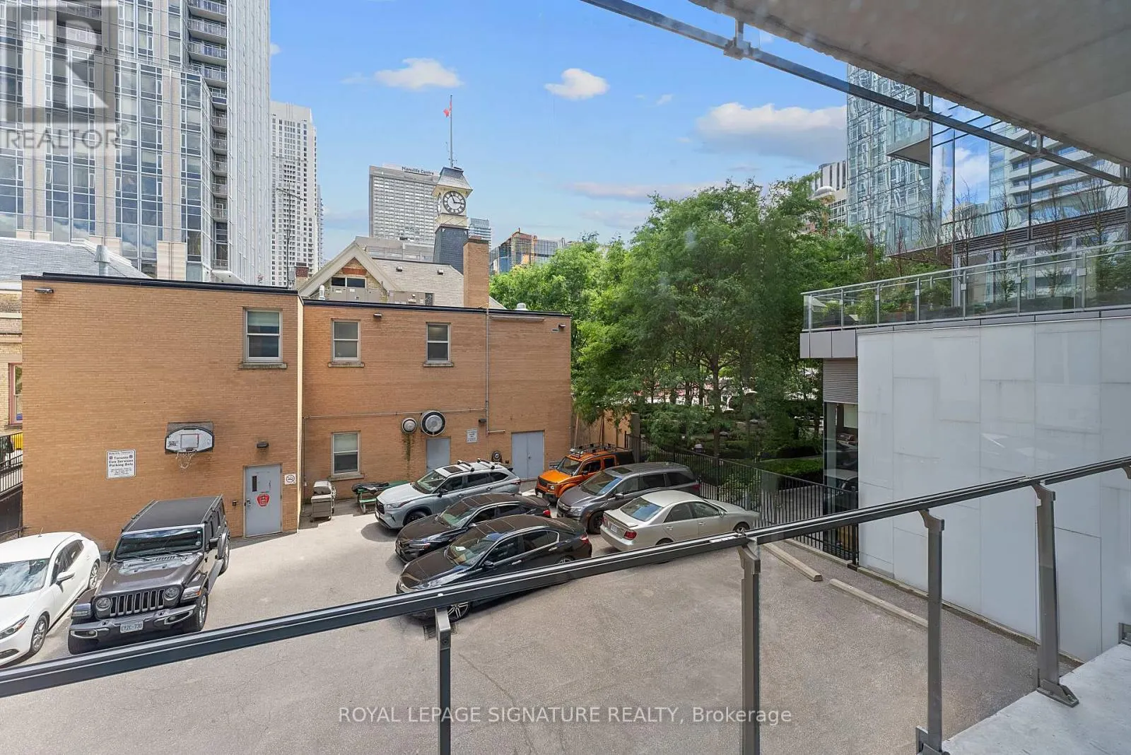 209 - 21 SCOLLARD STREET