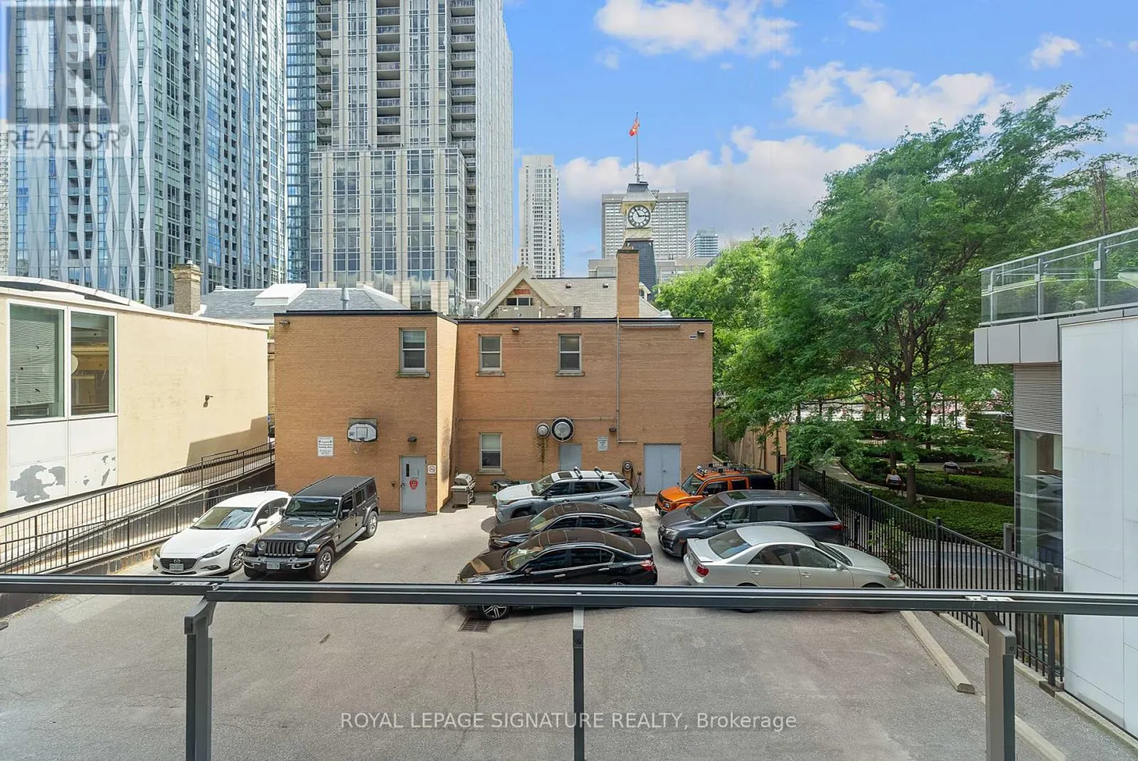 209 - 21 SCOLLARD STREET